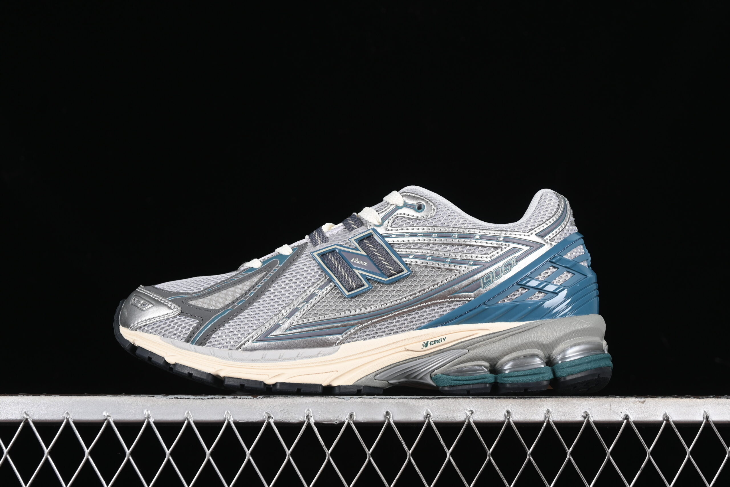 Y Version New Balance 1906 Series Retro Casual Sports Running Shoes M1906REO