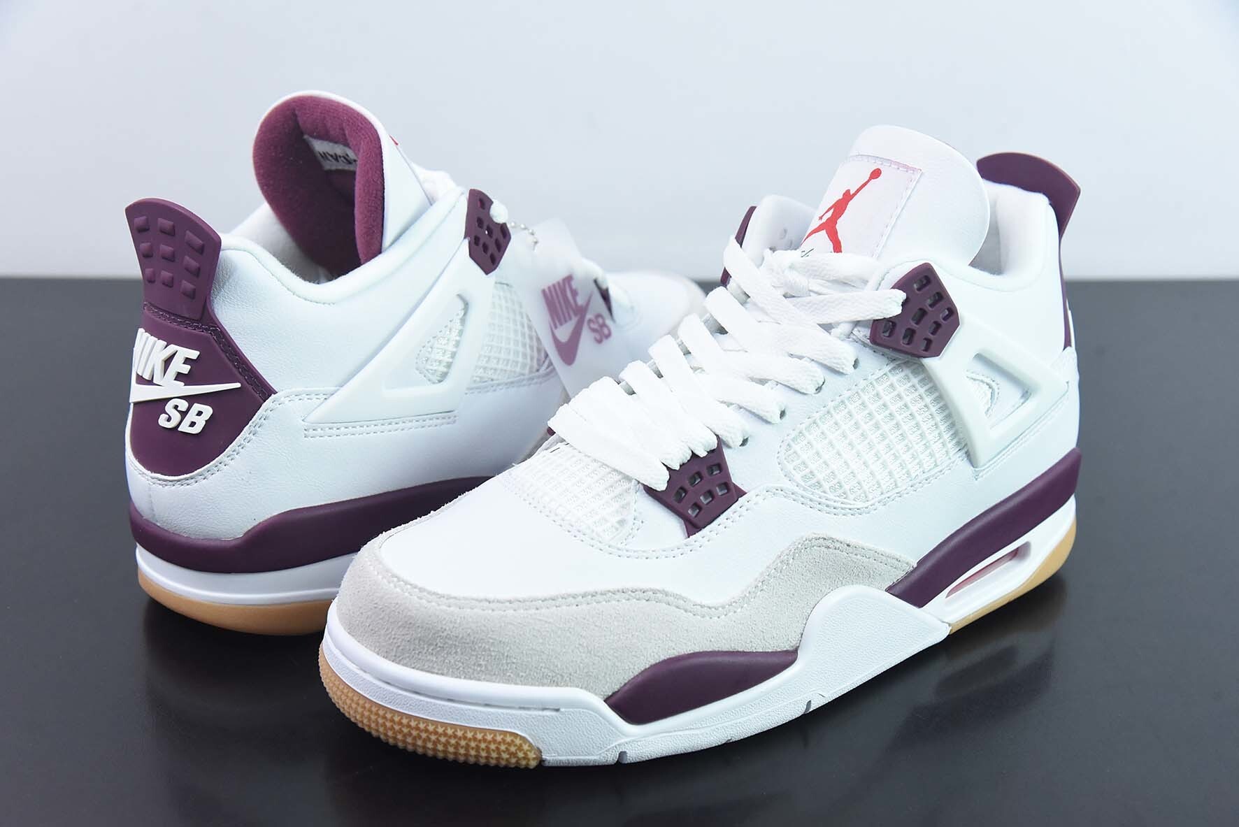 SNA33603946 Nike SB x AJ4 Pine Green SB Collaboration White Purple DR5415-500