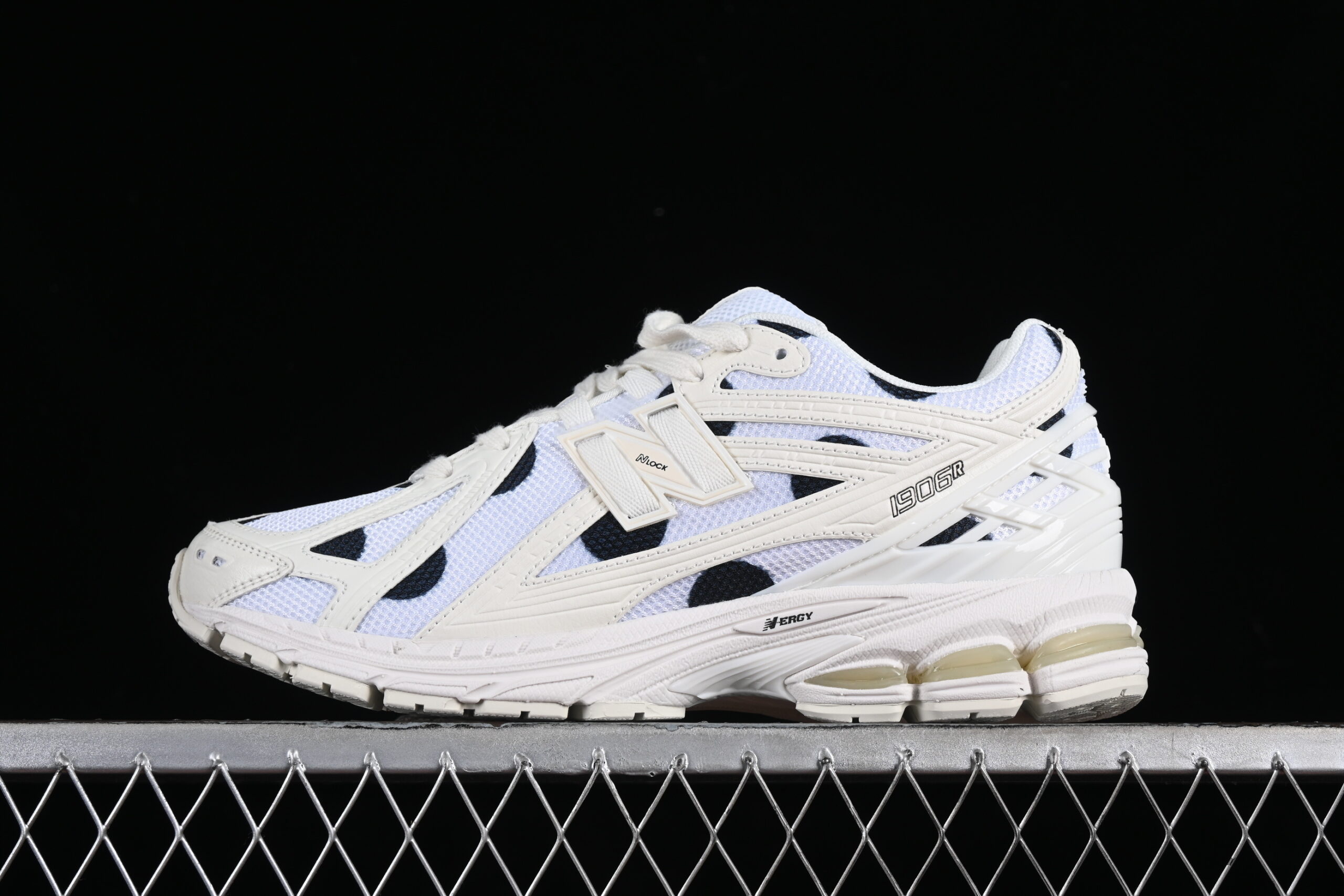Y Version New Balance 1906 Series Retro Casual Sports Running Shoes M1906RPC