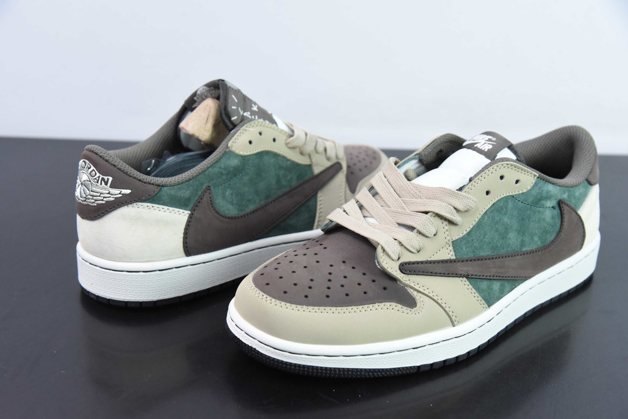 Nike Air Jordan 1 enx25987039