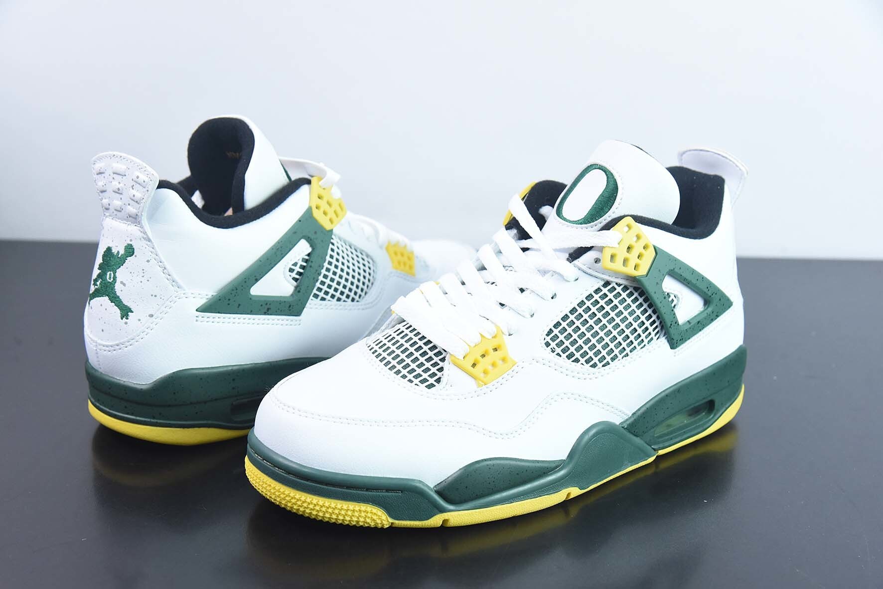 WNM33485649 AJ 4 Retro "Oregon Ducks Pit Crew" 257-255275