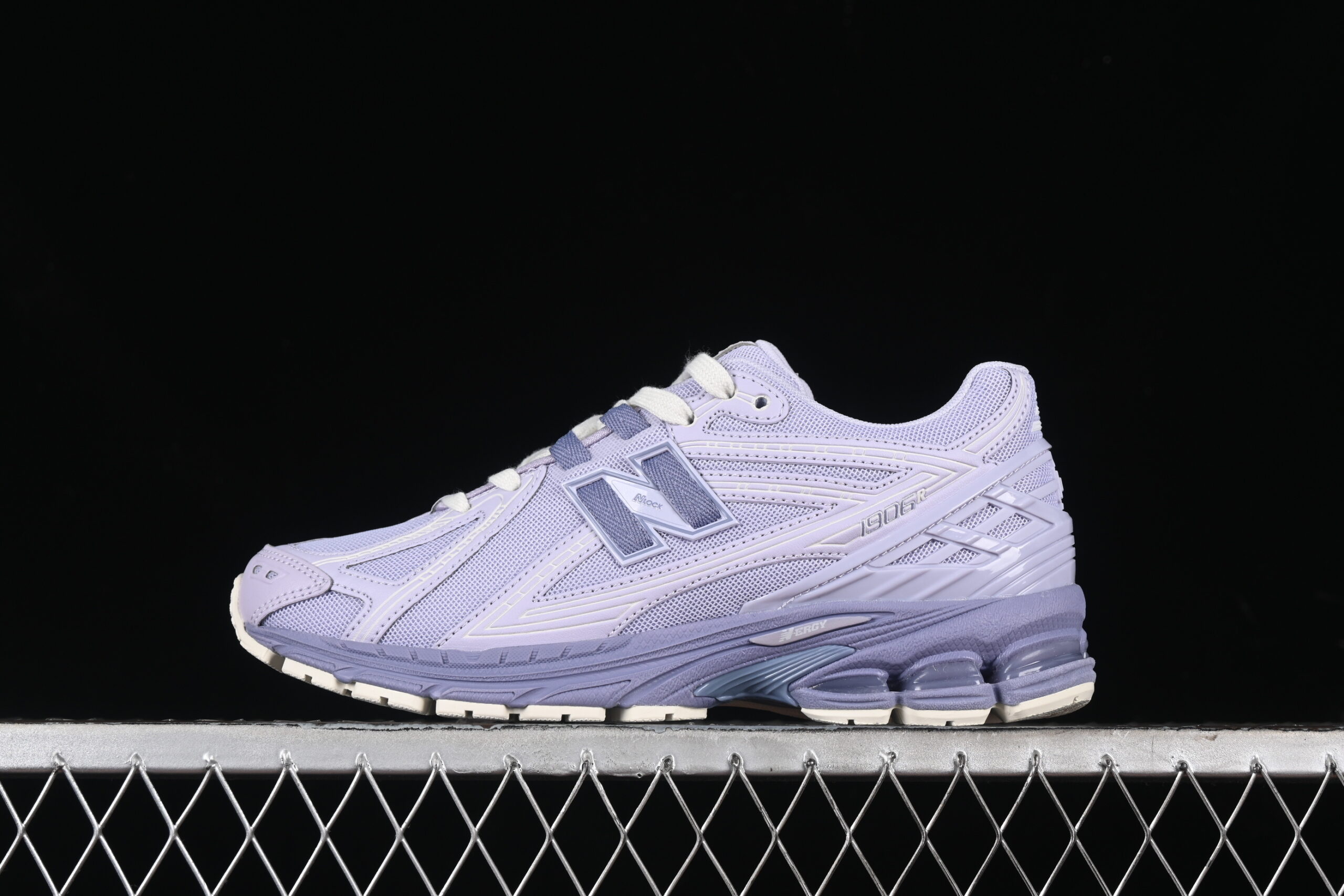 Y Version New Balance 1906 Series Retro Casual Sports Running Shoes M1906RZV