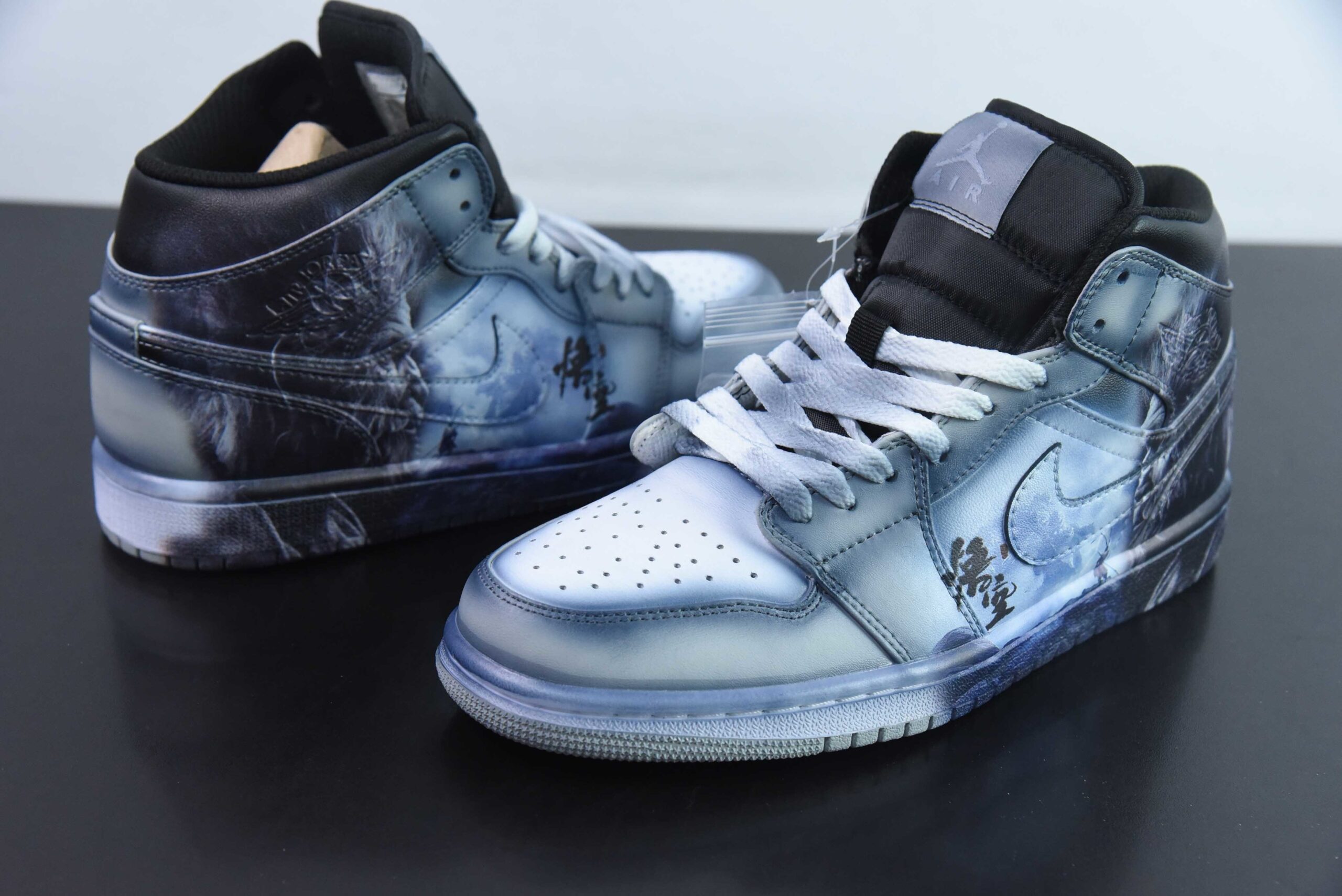 Custom FAJK17730935 Air Jordan 1 MID Air Jordan 1 Jordan 1 Black Mid Top Retro Basketball Shoes 554724-078
