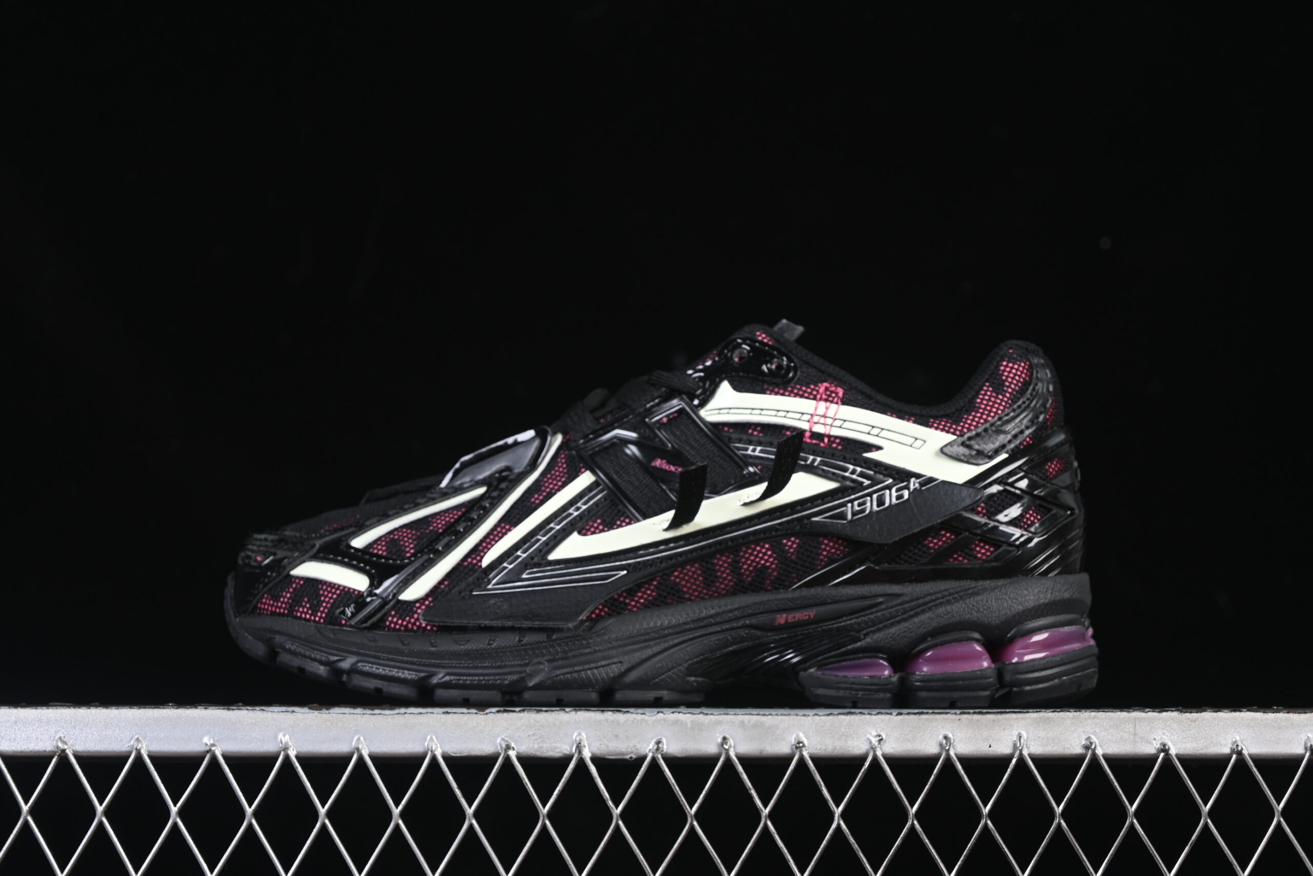 Y Version New Balance 1906 Series Retro Casual Sports Running Shoes U1906AD