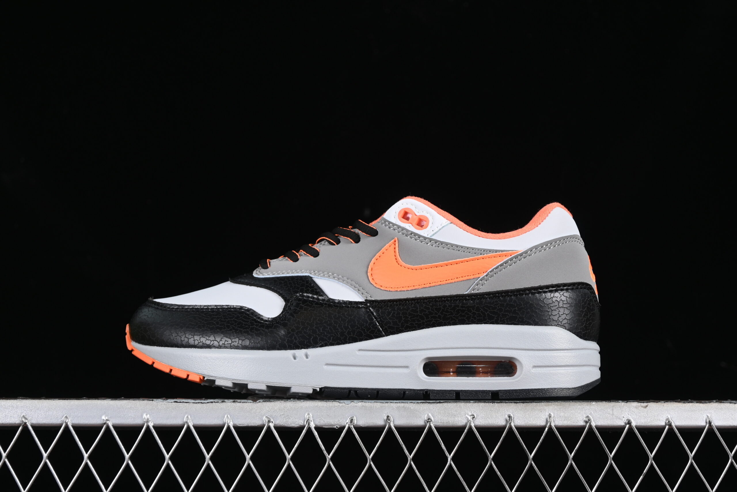 Nike Air Max 1 Nike Retro Running Shoes HF3713-001