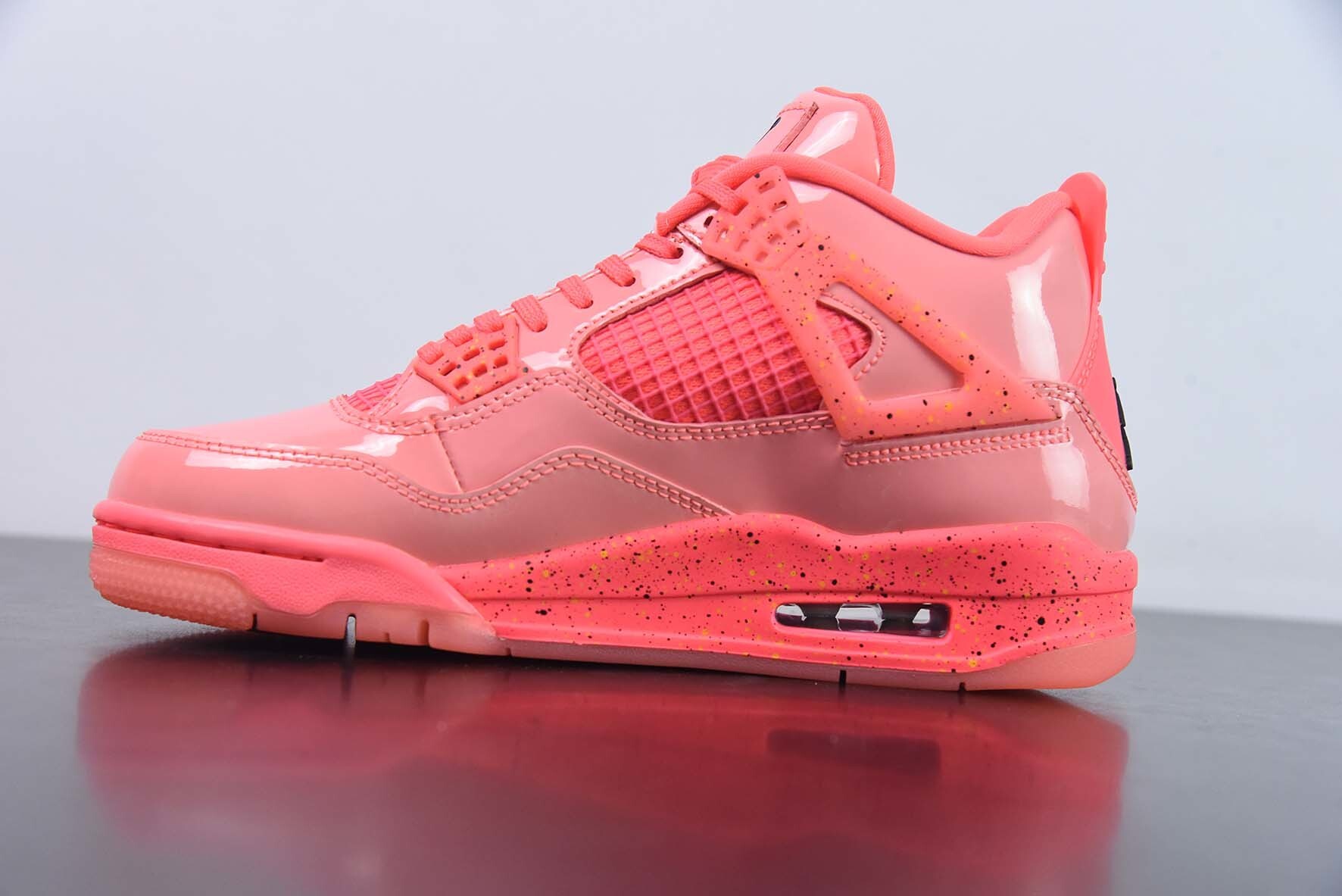 XNL85562756 AJ 4 NRGHot Punch AJ4 Series Pink AQ9128 600