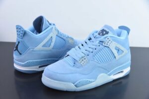 XNW10595755 PB Version AJ4 Collaboration UNC Blue AJ4-HO12MNJDLS247