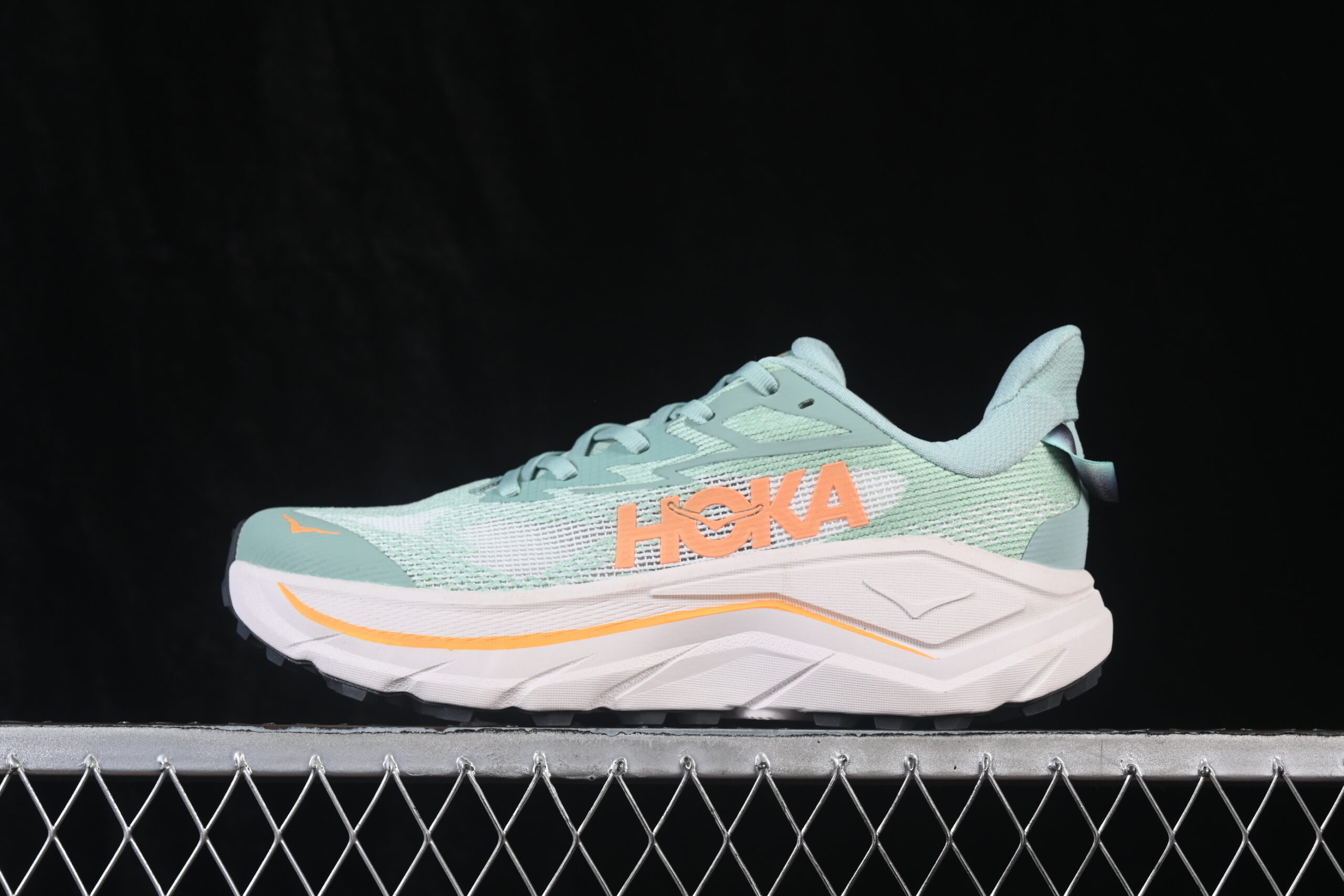 Hoka One One Challenger 8 Platform Running Shoes 1168717 NNR