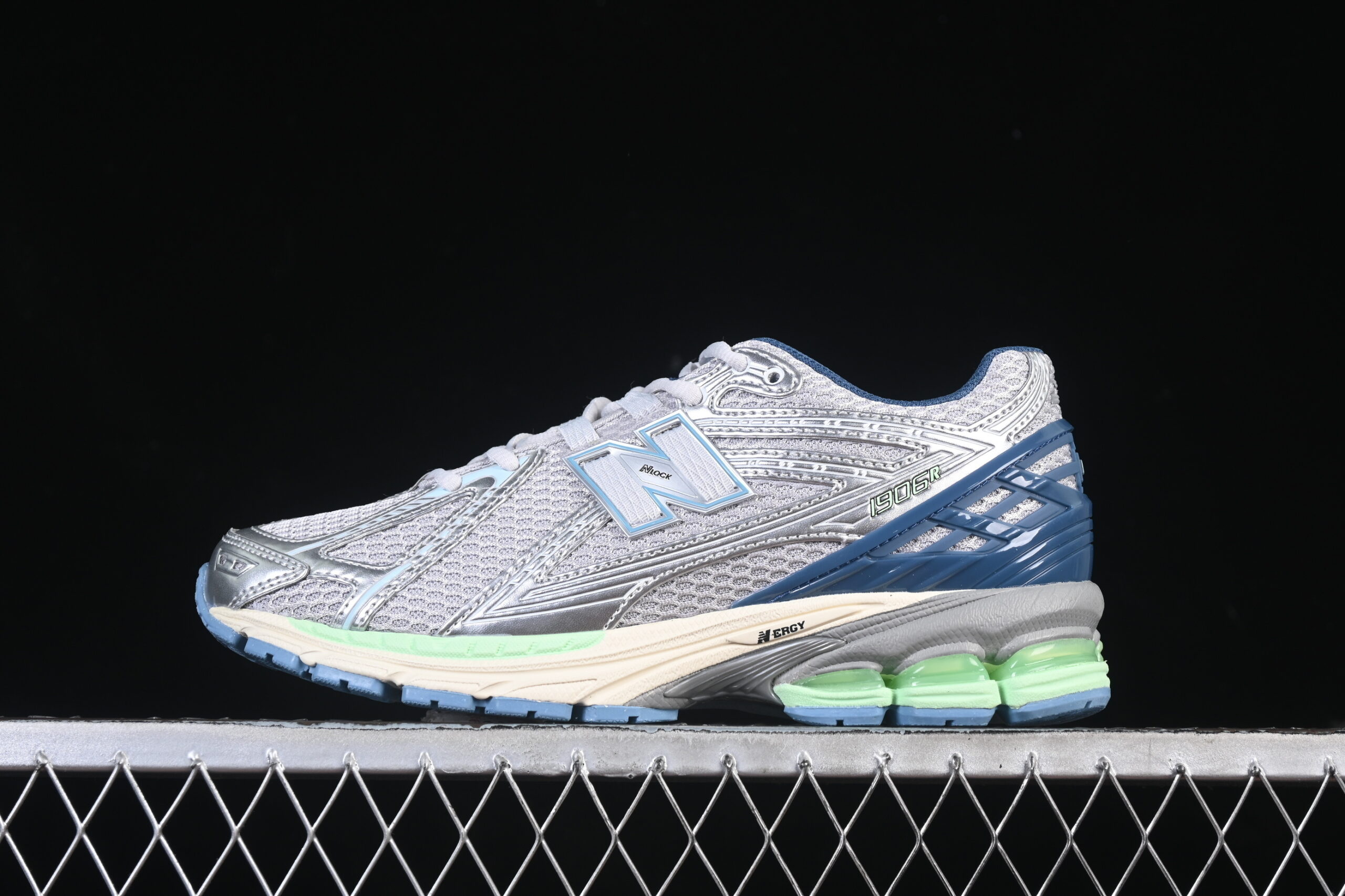 Y Version New Balance 1906 Series Retro Casual Sports Running Shoes U1906RCR