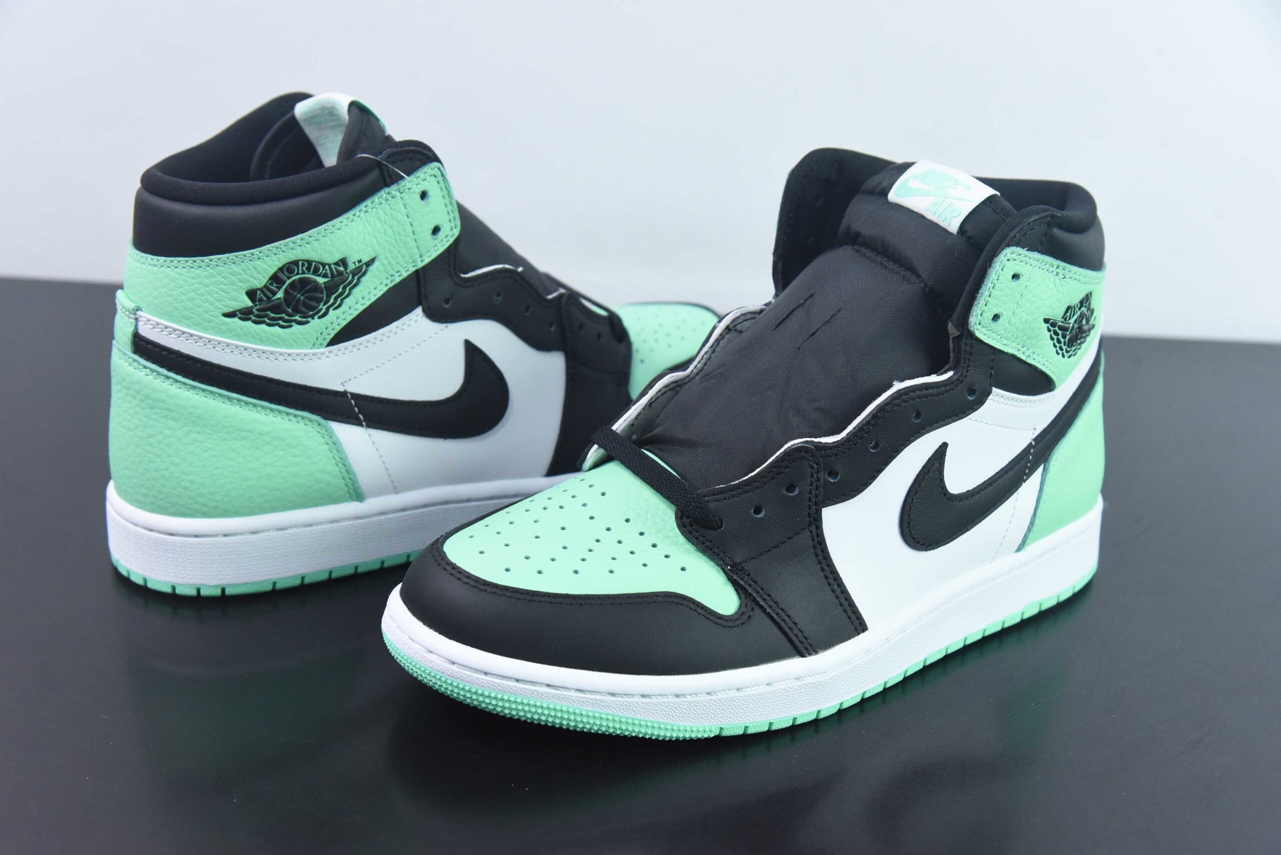 Nike Air Jordan 1 fis80075854- -3