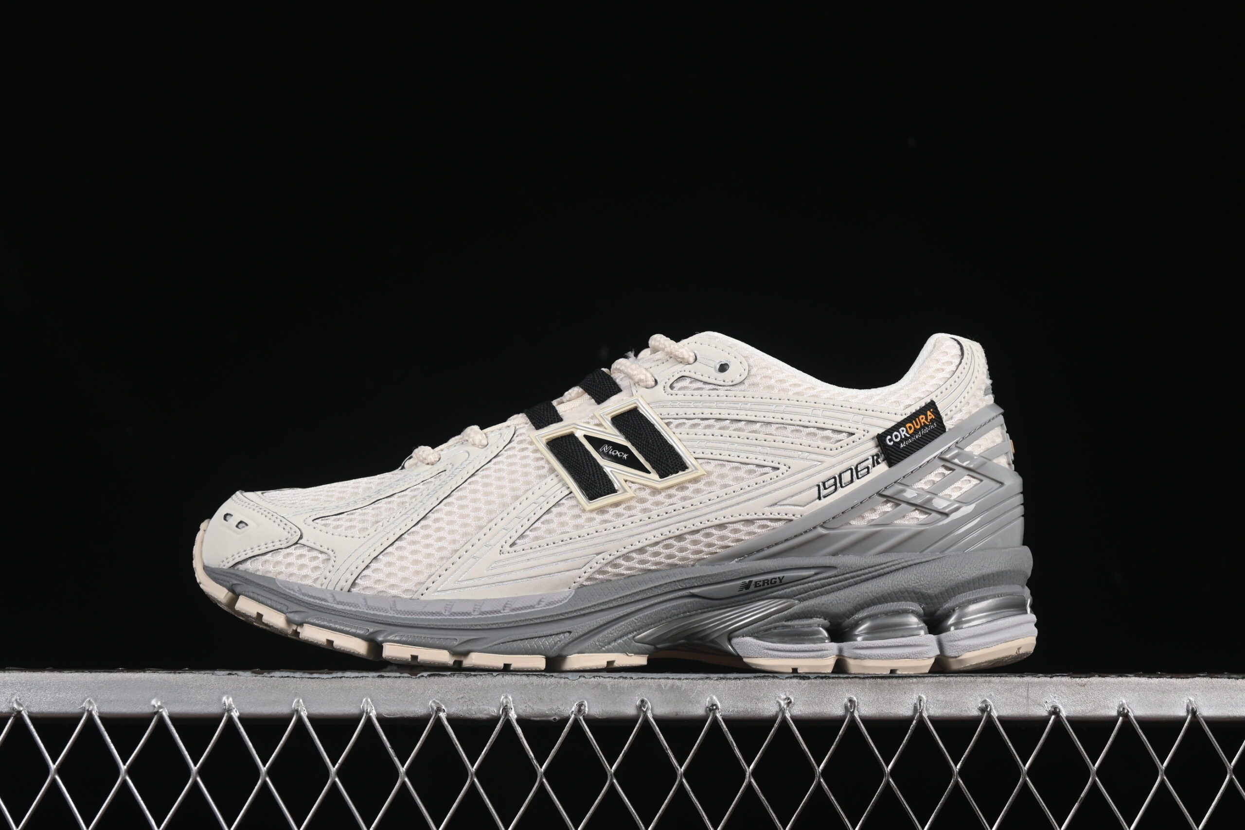 Y Version New Balance 1906 Series Retro Casual Sports Running Shoes U1906ROC
