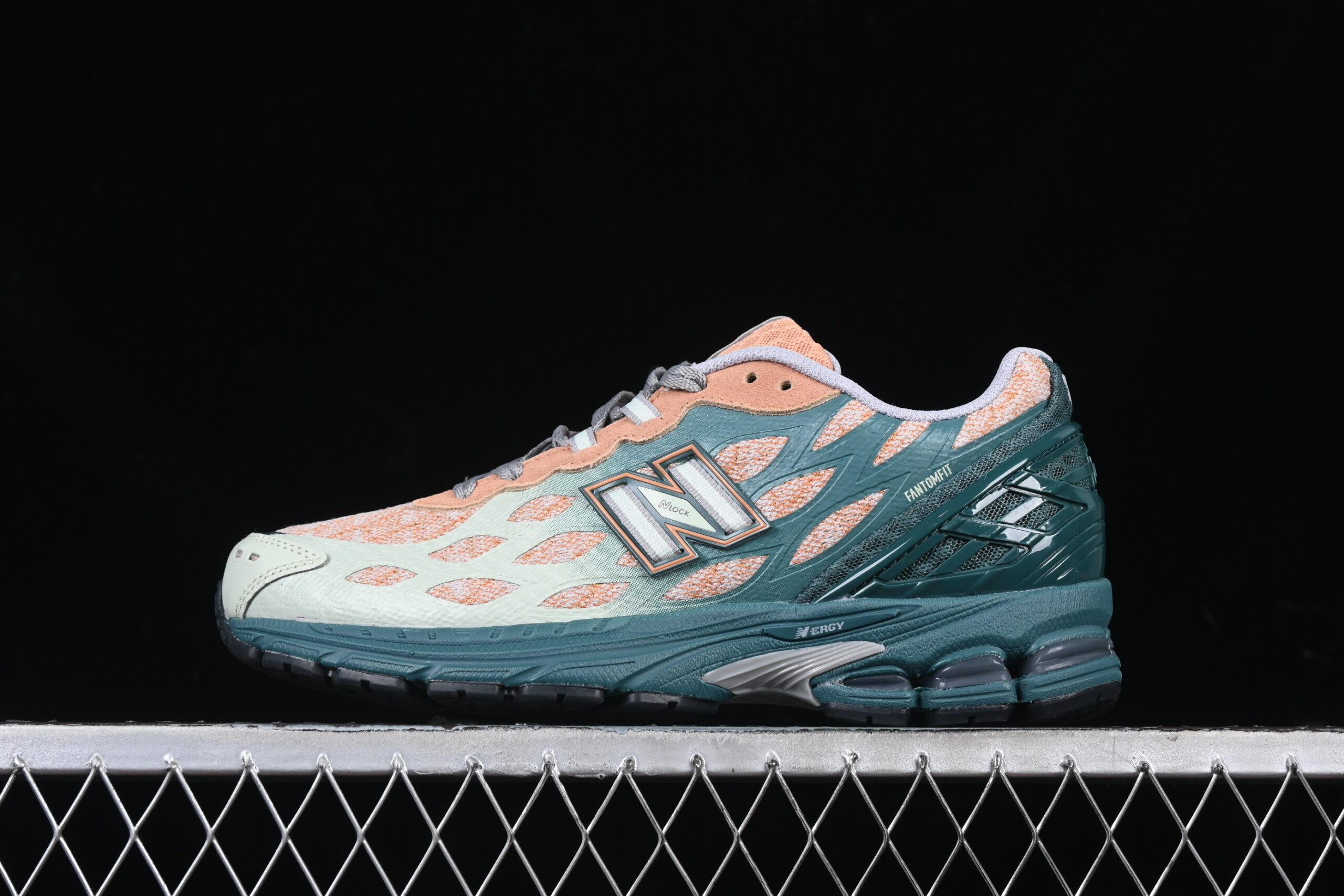 Y Version New Balance 1906 Series Retro Casual Sports Running Shoes U1906WFB