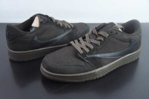 GAJA33307539 Travis Scott x Air Jordan 1 OG Reverse Swoosh Low Top Black DM7866-202