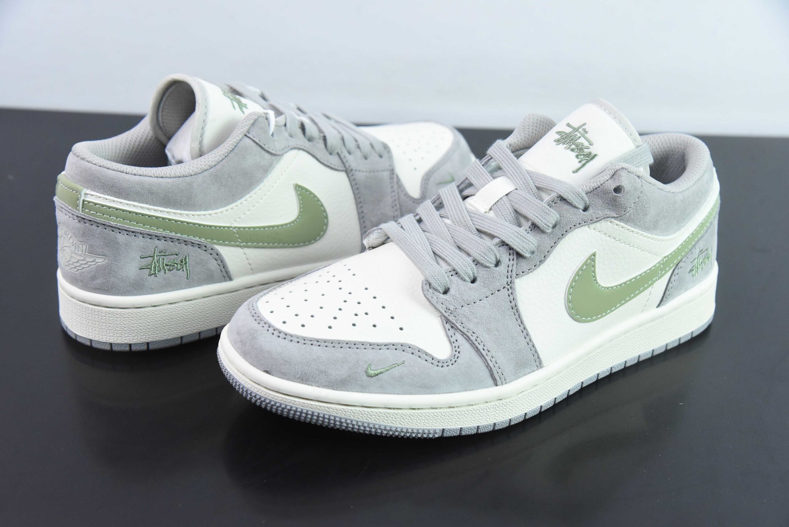 HFWH93518646 Nike Air Jordan 1 Collaboration Green Grey WG8850-016 1