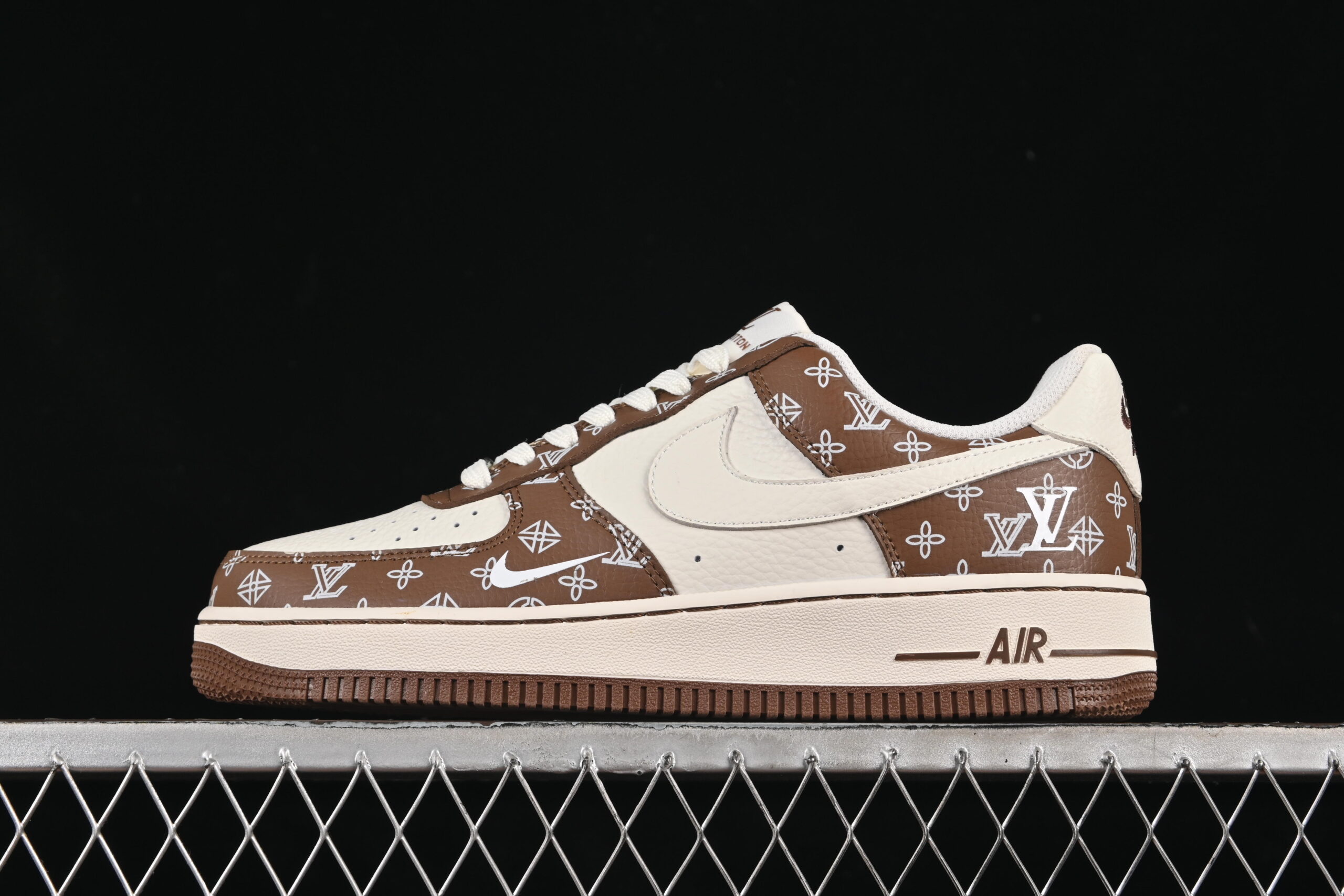 Nike Air Force 1'07 Low LV Collaboration White Brown Air Force 1 Low Top Casual Skate Shoes LW9279-018