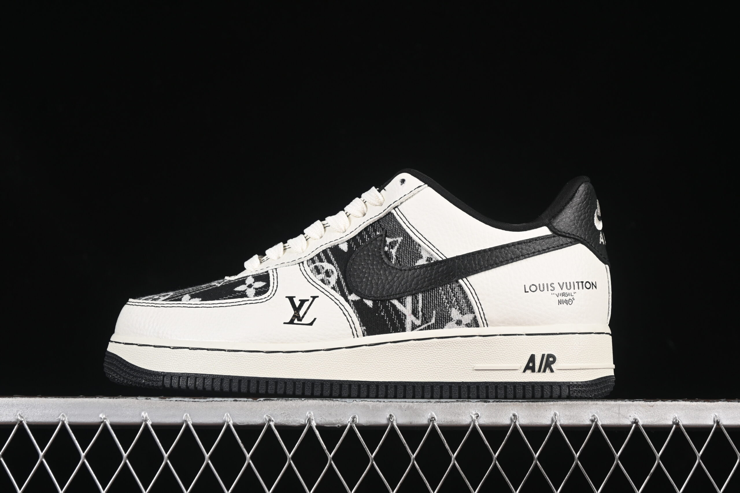 Nike Air Force 1'07 Low LV Collaboration White Black Air Force 1 Low Top Casual Skate Shoes BZ6808-103