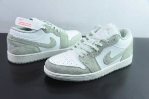 HLE25332035 Nike Air Jordan 1 OG Non Slip Wear Resistant Low Top Retro Basketball Shoes White Green FN5214-131