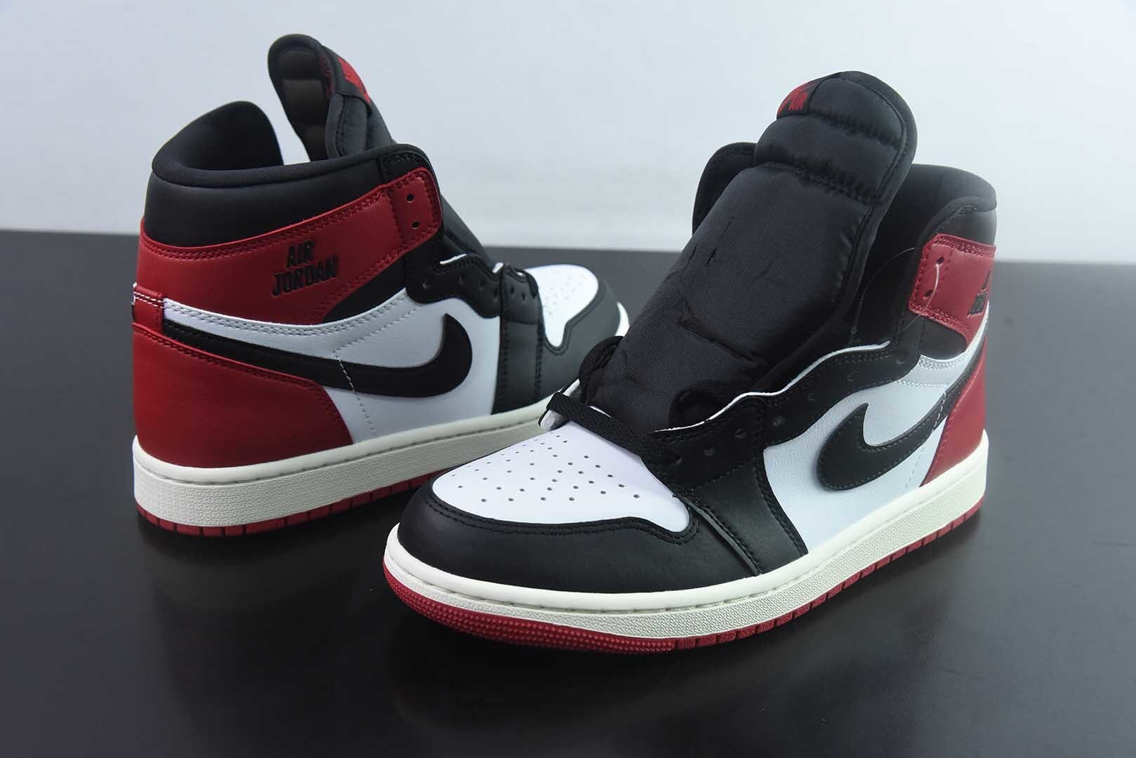 IJQ67064130 Nike Air Jordan 1 Retro OG High Top Black White DZ5485-106