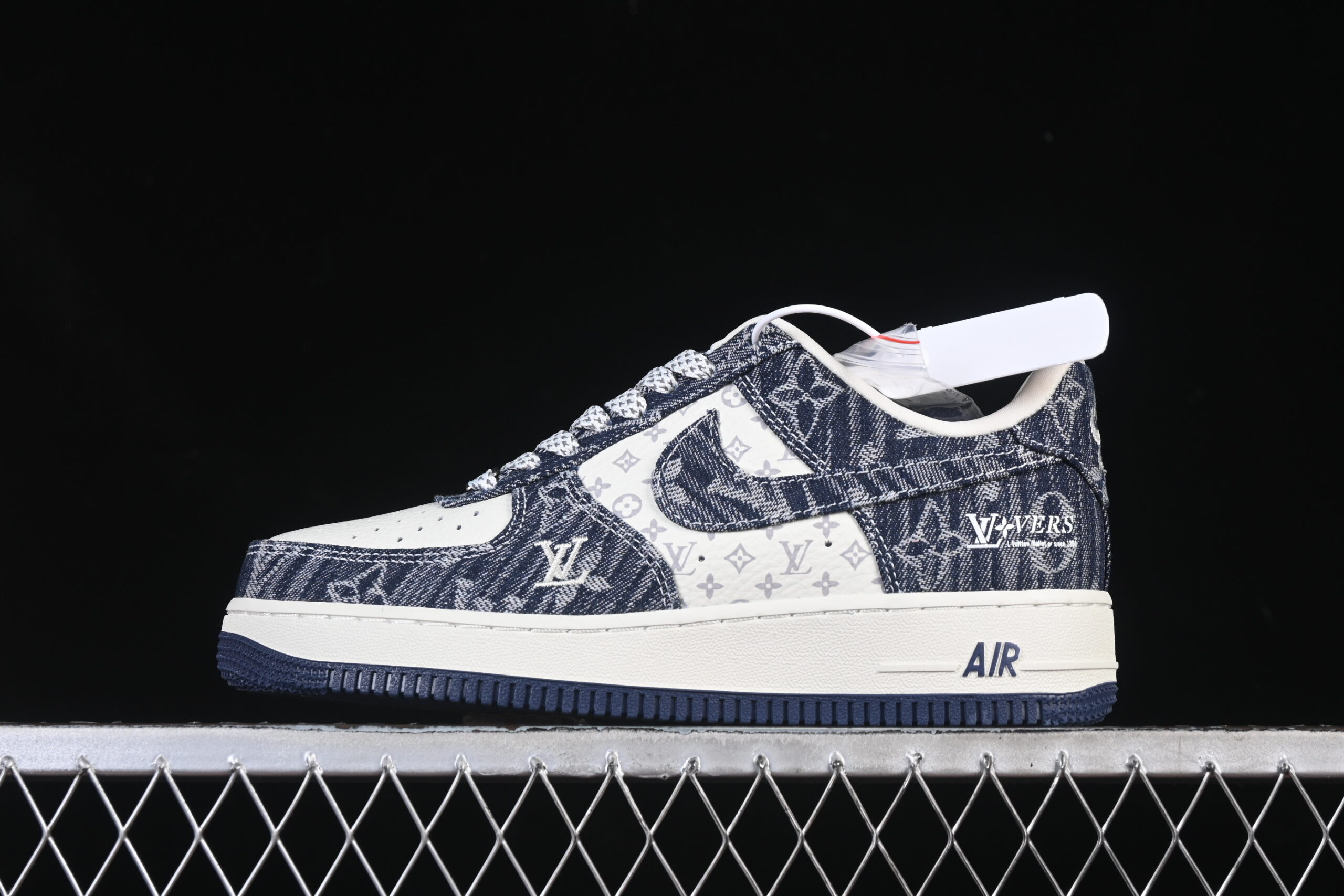 Nike Air Force 1'07 Low LV Collaboration White Blue Air Force 1 Low Top Casual Skate Shoes YF9511-812