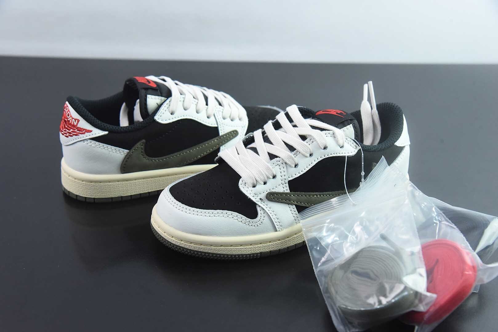 KFB21498445 8 Travis Scott x Air Jordan 1 OG TS Collaboration Reverse Swoosh Low Top 27