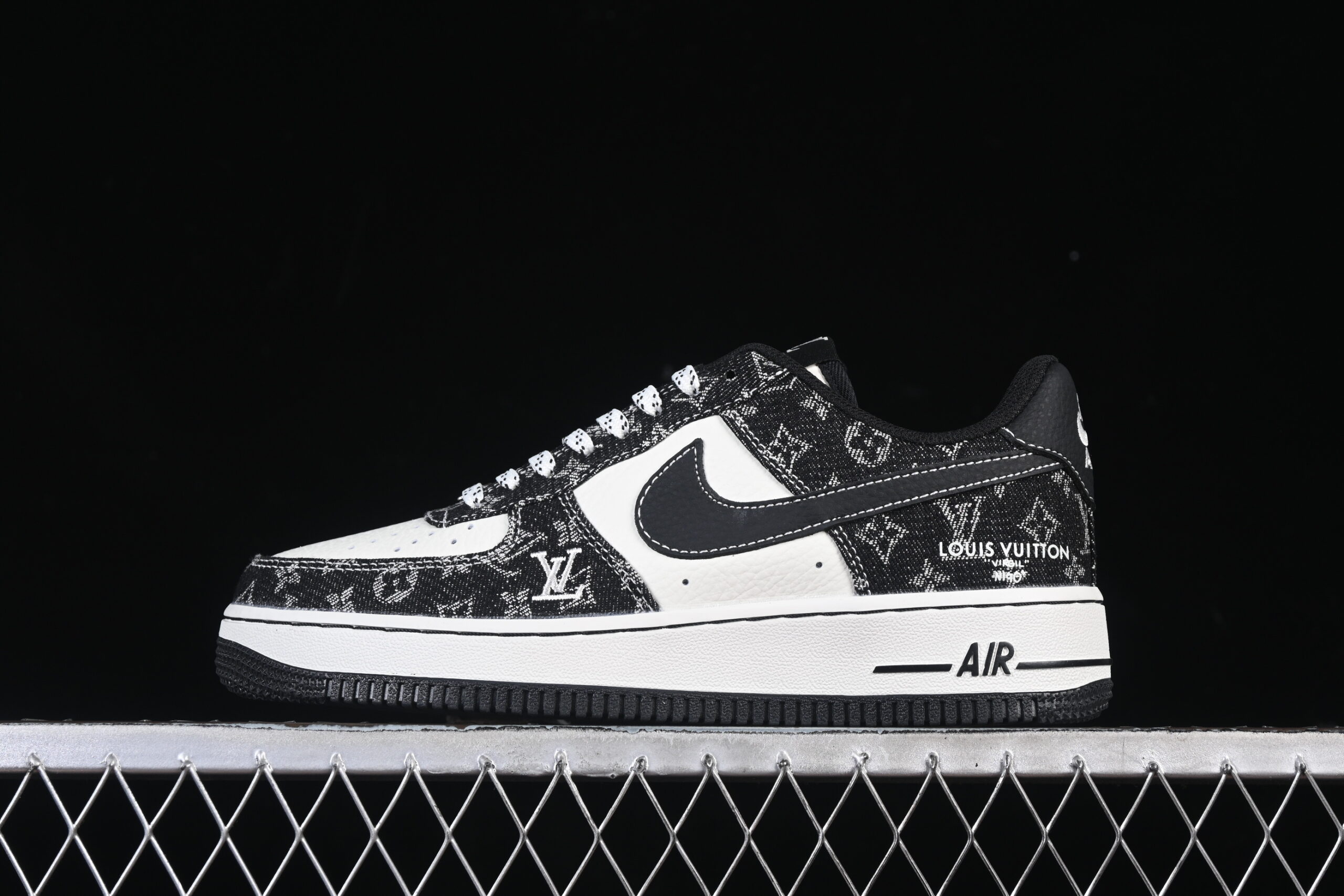 Nike Air Force 1'07 Low LV Collaboration White Black Air Force 1 Low Top Casual Skate Shoes NH0601-579
