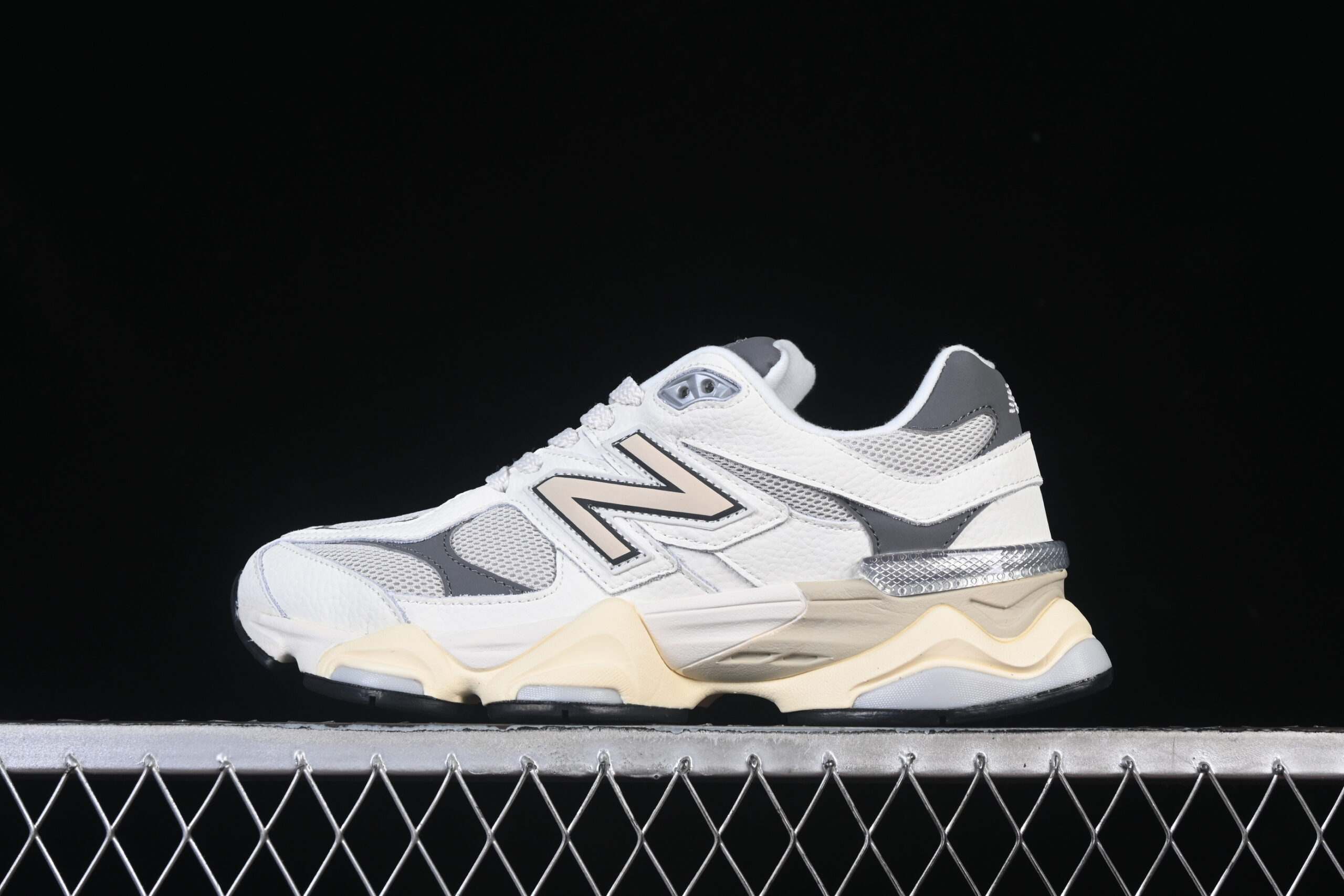 New Balance NB9060 Collaboration Retro Casual Sports Running Shoes U9060AGA