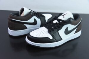 LAJV23003537 Nike Air Jordan 1 Black Brown Jordan 1 Low Top Casual Skate Shoes 553558 152