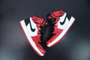 O03M4 Air Jordan 1 High Black Red CT0979 610