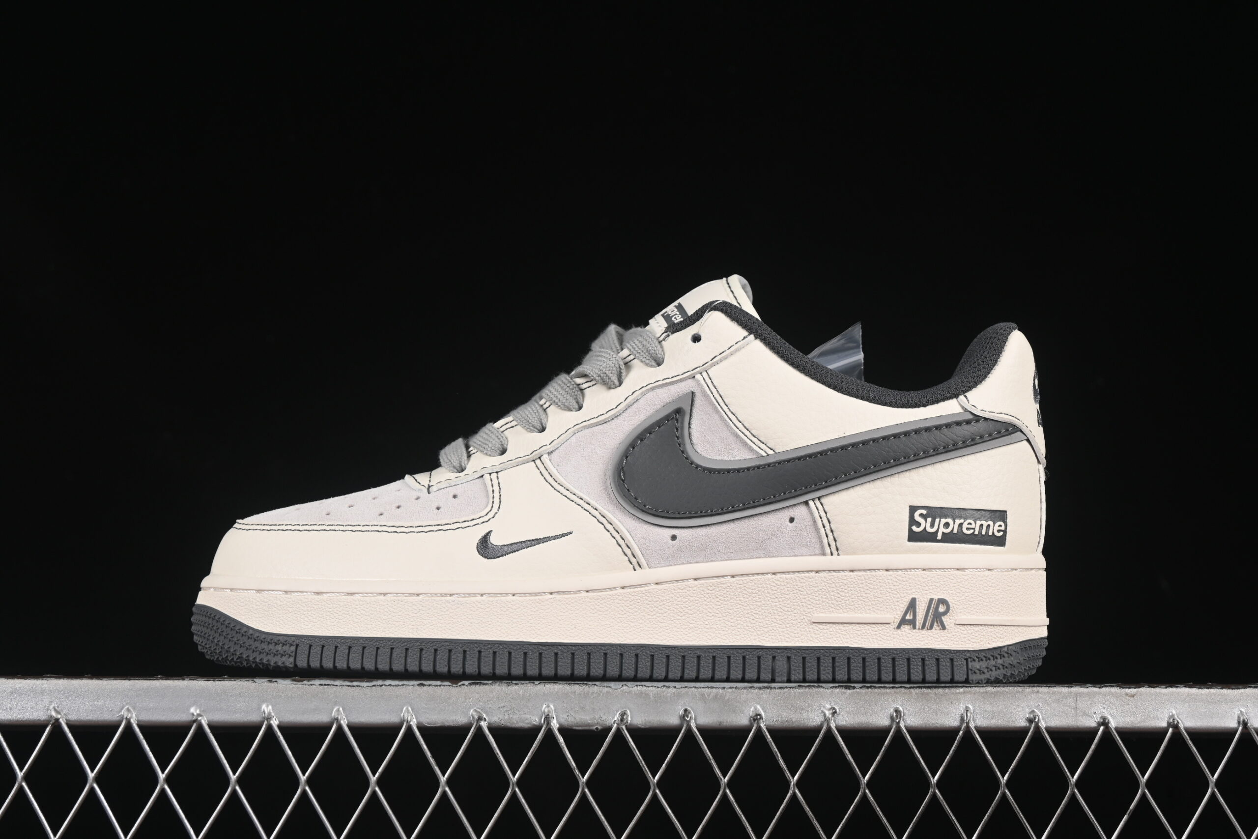 Nike Air Force 1'07 Low Supreme Collaboration Grey Air Force 1 Low Top Casual Skate Shoes XZ6188-367