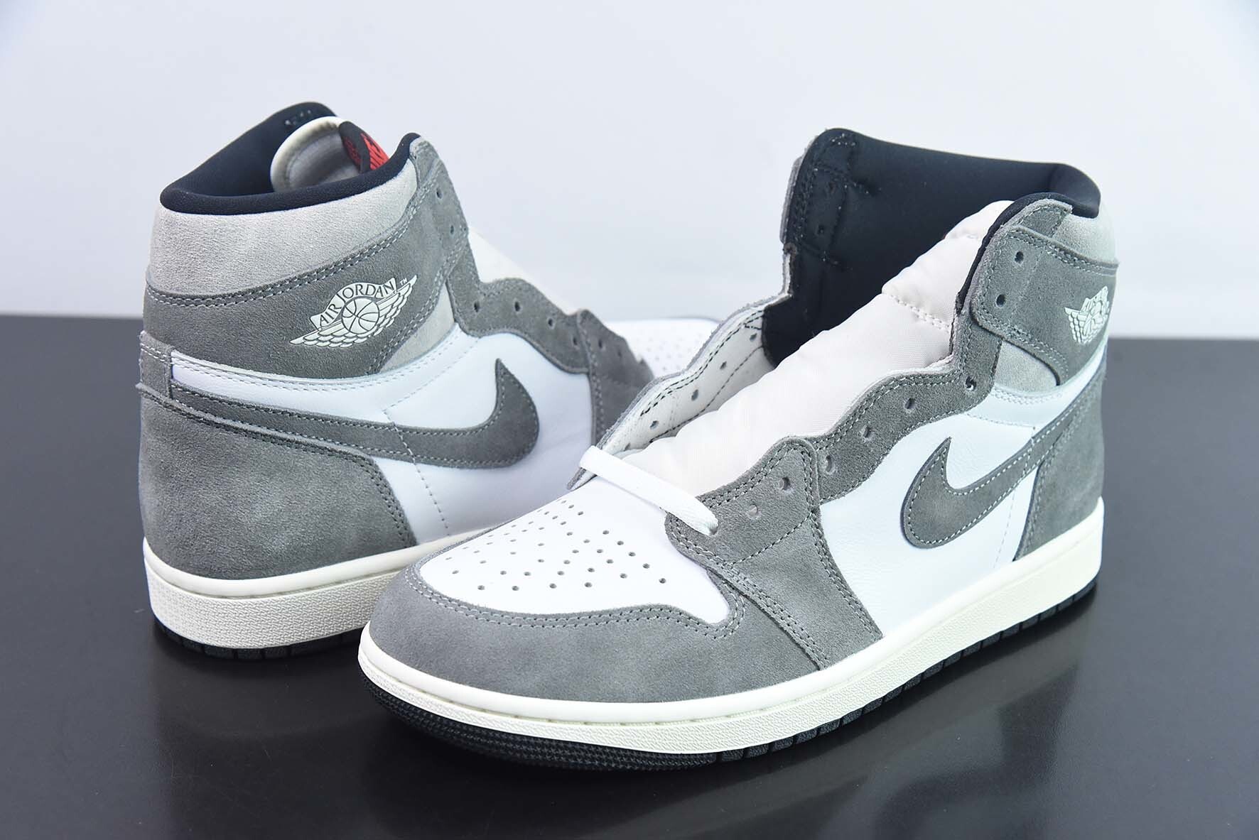 PRR35362355 AJ 1 High OG Grey Washed Heritage DZ5485-051