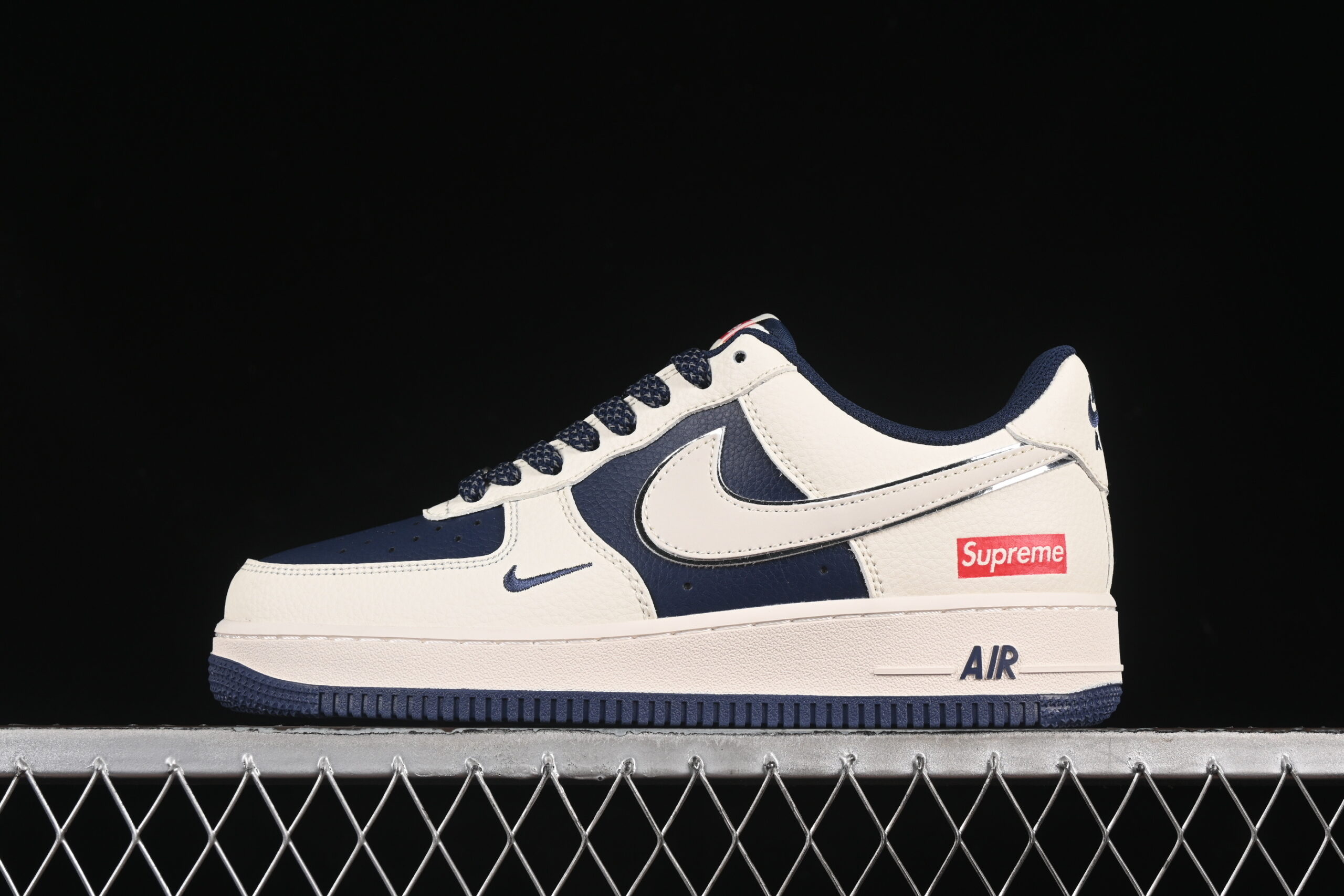 Nike Air Force 1'07 Low Supreme Collaboration Cream Blue Air Force 1 Low Top Casual Skate Shoes HH7518-057