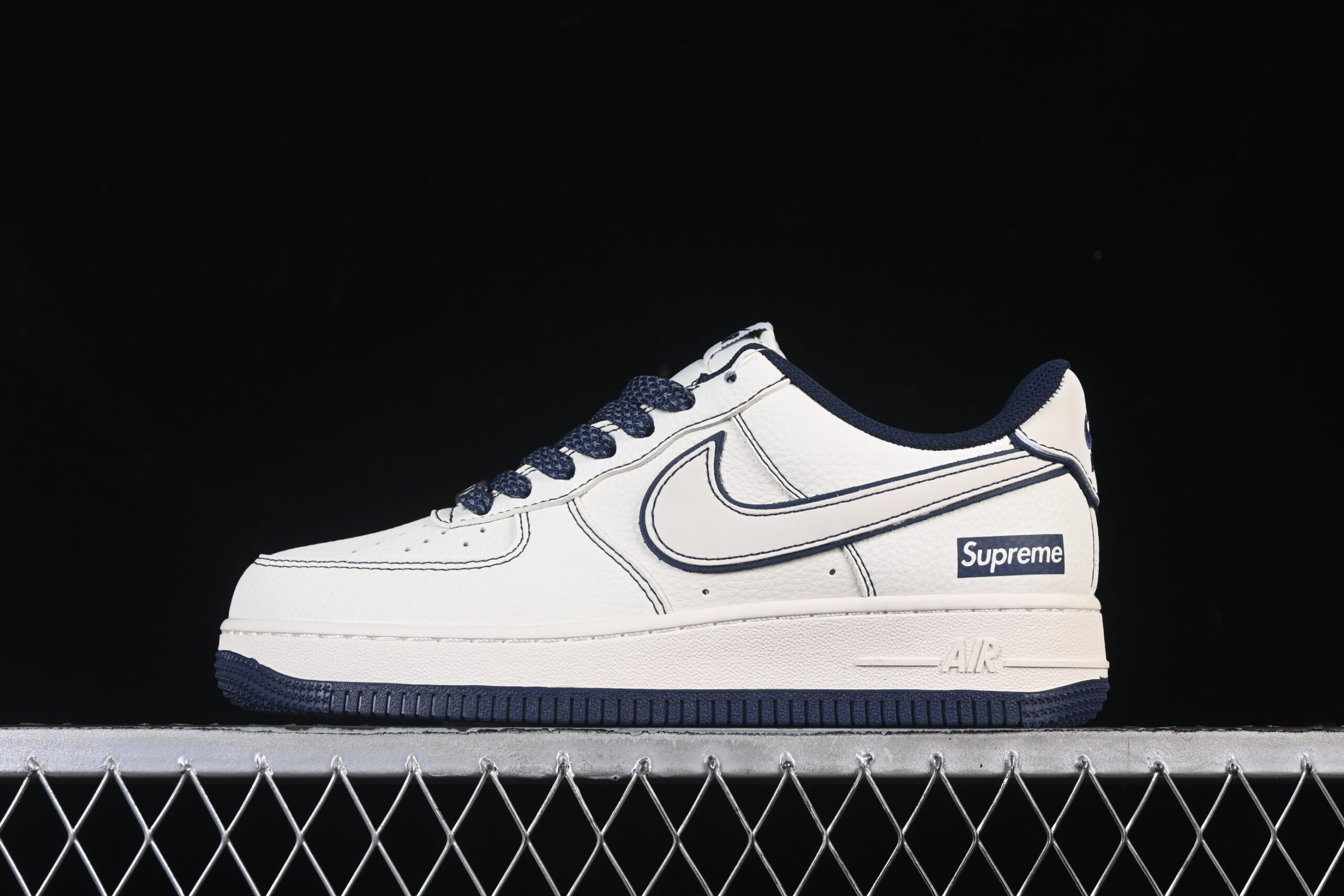 Nike Air Force 1'07 Low Supreme Collaboration Cream Blue Air Force 1 Low Top Casual Skate Shoes SM6668-113