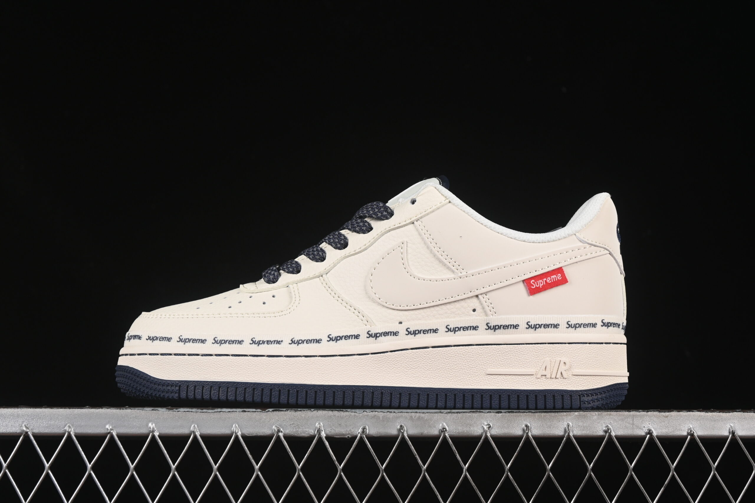 Nike Air Force 1'07 Low Supreme Collaboration Cream Blue Air Force 1 Low Top Casual Skate Shoes XX3168-203