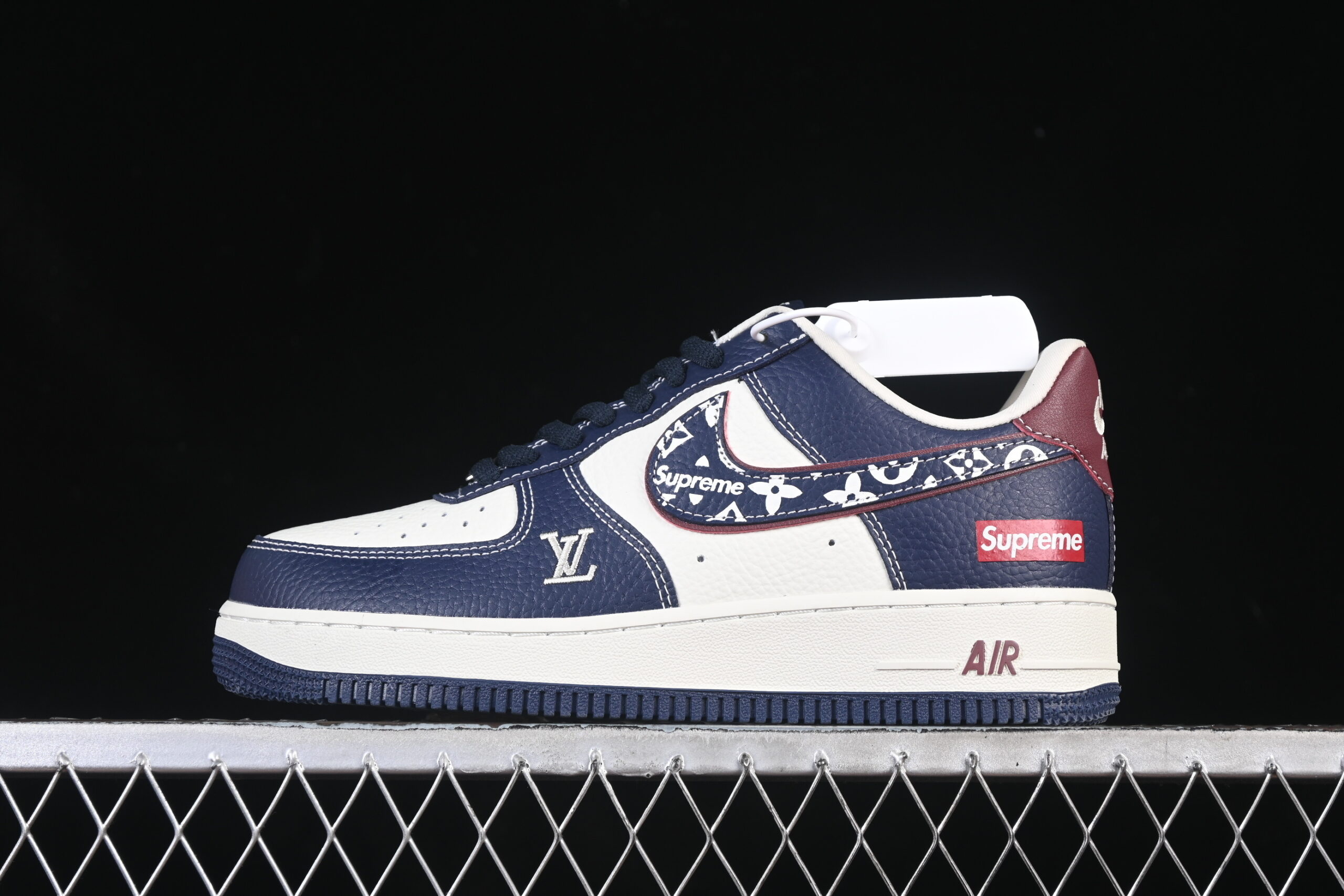 Nike Air Force 1'07 Low Sup Triple Collaboration White Blue Red Air Force 1 Low Top Casual Skate Shoes YF9511-801