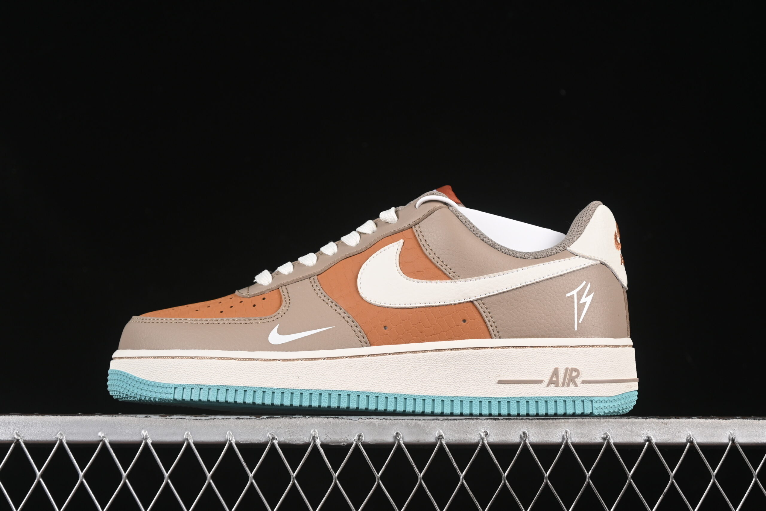 Nike Air Force 1'07 Low TS Collaboration Grey Brown White Air Force 1 Low Top Casual Skate Shoes LW9279-006