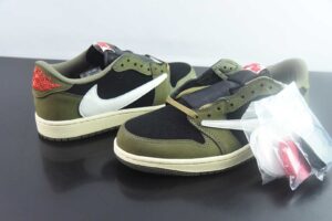 SLC75686640 Travis Scott x Air Jordan 1 Reverse Swoosh 7.0 Low OG Green DM7866-002