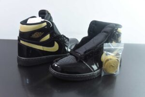SLC99518736 Air Jordan 1 Retro High OG High Top Basketball Shoes Black 555088-032