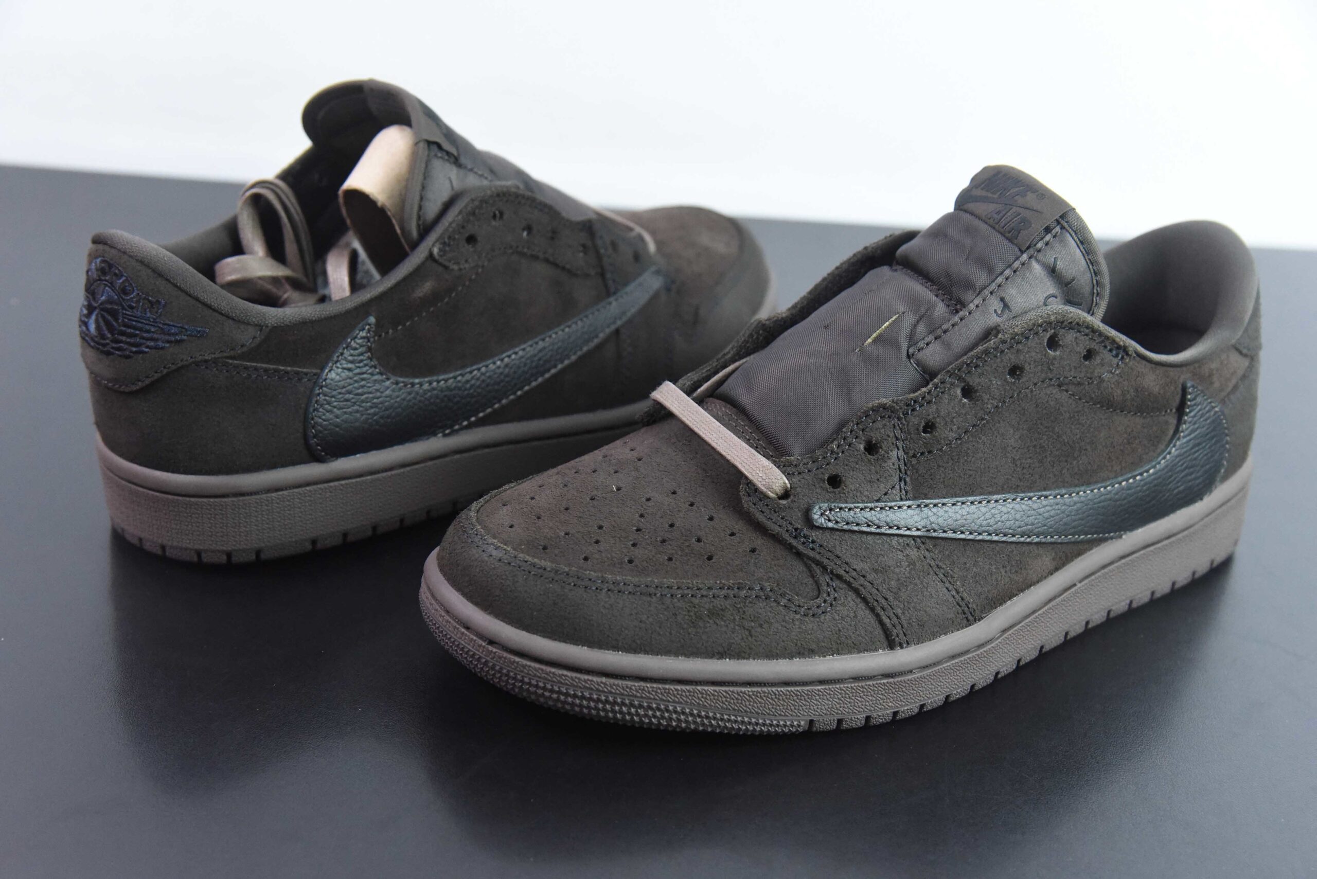 VAJX13984332 Travis Scott x Air Jordan 1 Reverse Swoosh Collaboration DM7866-202