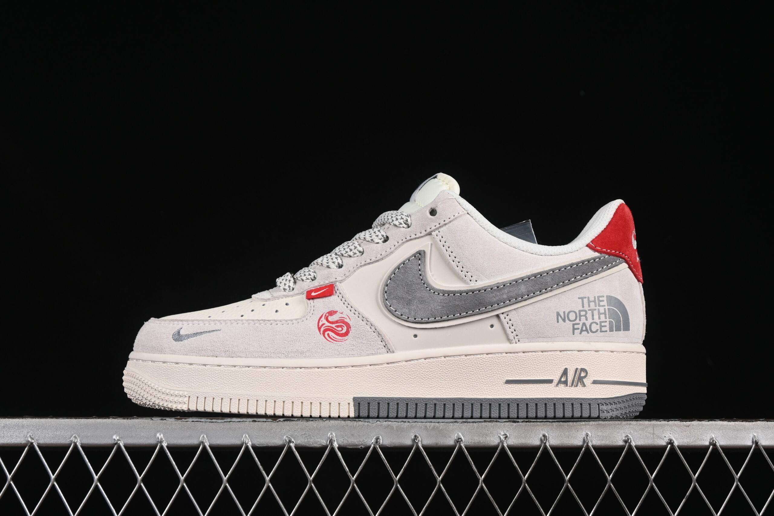 Nike Air Force 1'07 Low Collaboration Air Force 1 Low Top Casual Skate Shoes Year of the Snake YX5066-313