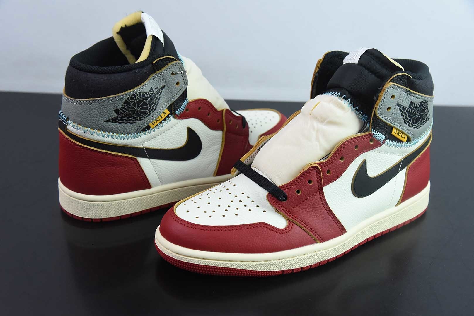 XRI65858752 Union x Air Jordan 1 Jordan 1 High Top Basketball Shoes HV8563-600