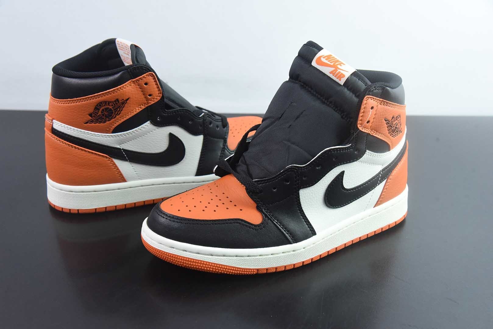 YLI37494935 Nike Retro OG Air Jordan 1 Black Jordan Basketball Shoes DZ5485-008