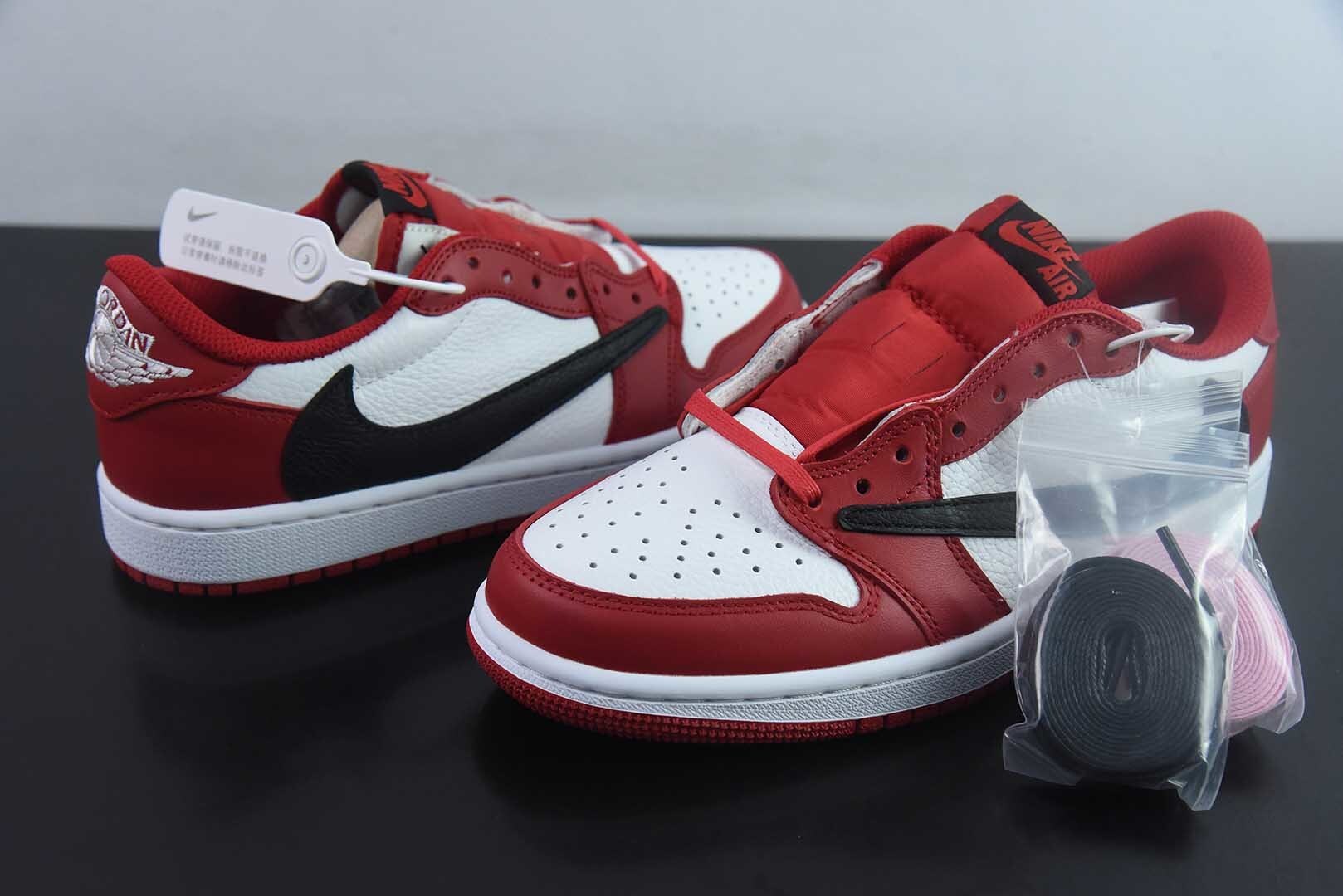 ZFI61463841 Travis Scott x Nike Air Jordan 1 Red White Low Top Reverse Swoosh Skate Shoes DM7866 101
