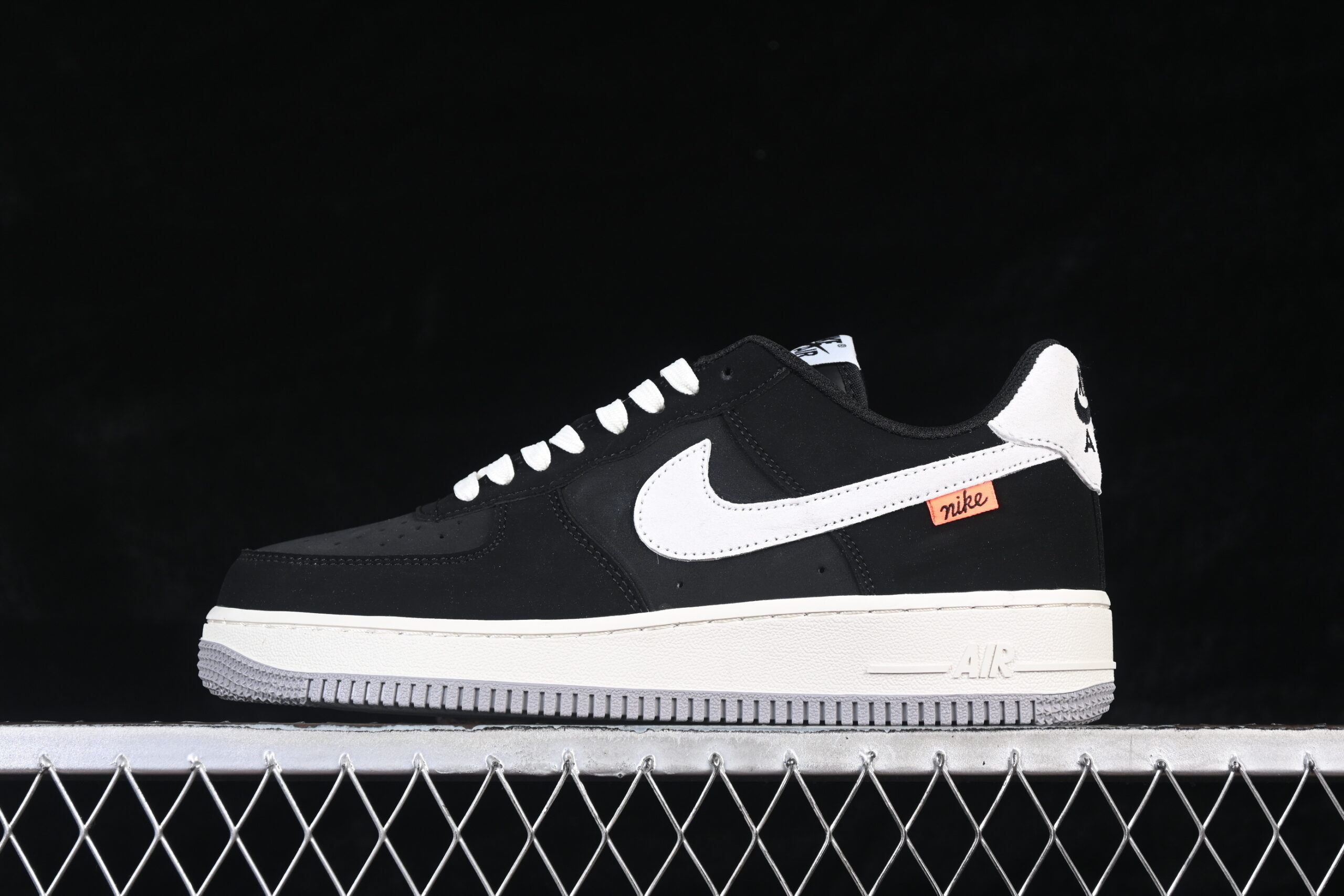 Nike Air Force 1'07 Low Black Grey White Air Force 1 Low Top Casual Skate Shoes FQ3544-001