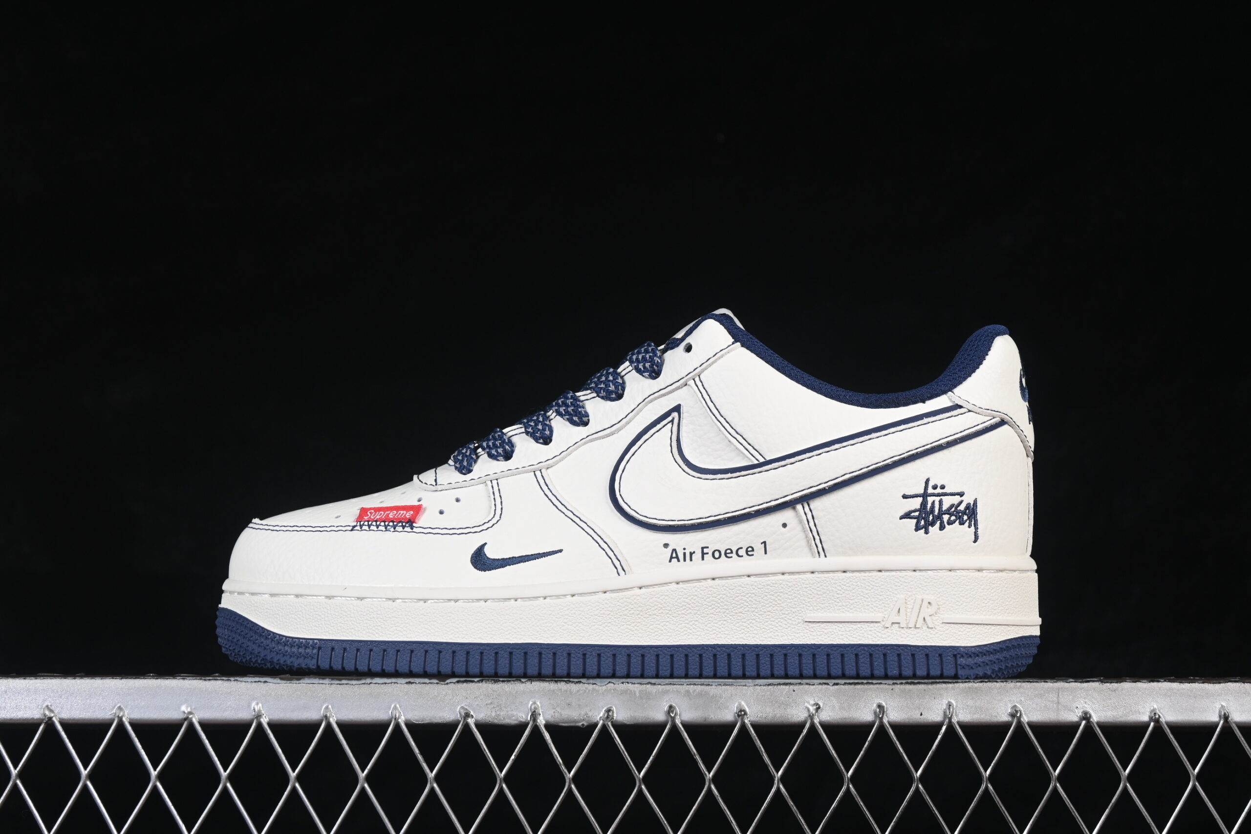 Nike Air Force 1'07 Low Retro Red Air Force 1 Low Top Casual Skate Shoes MM3399-806