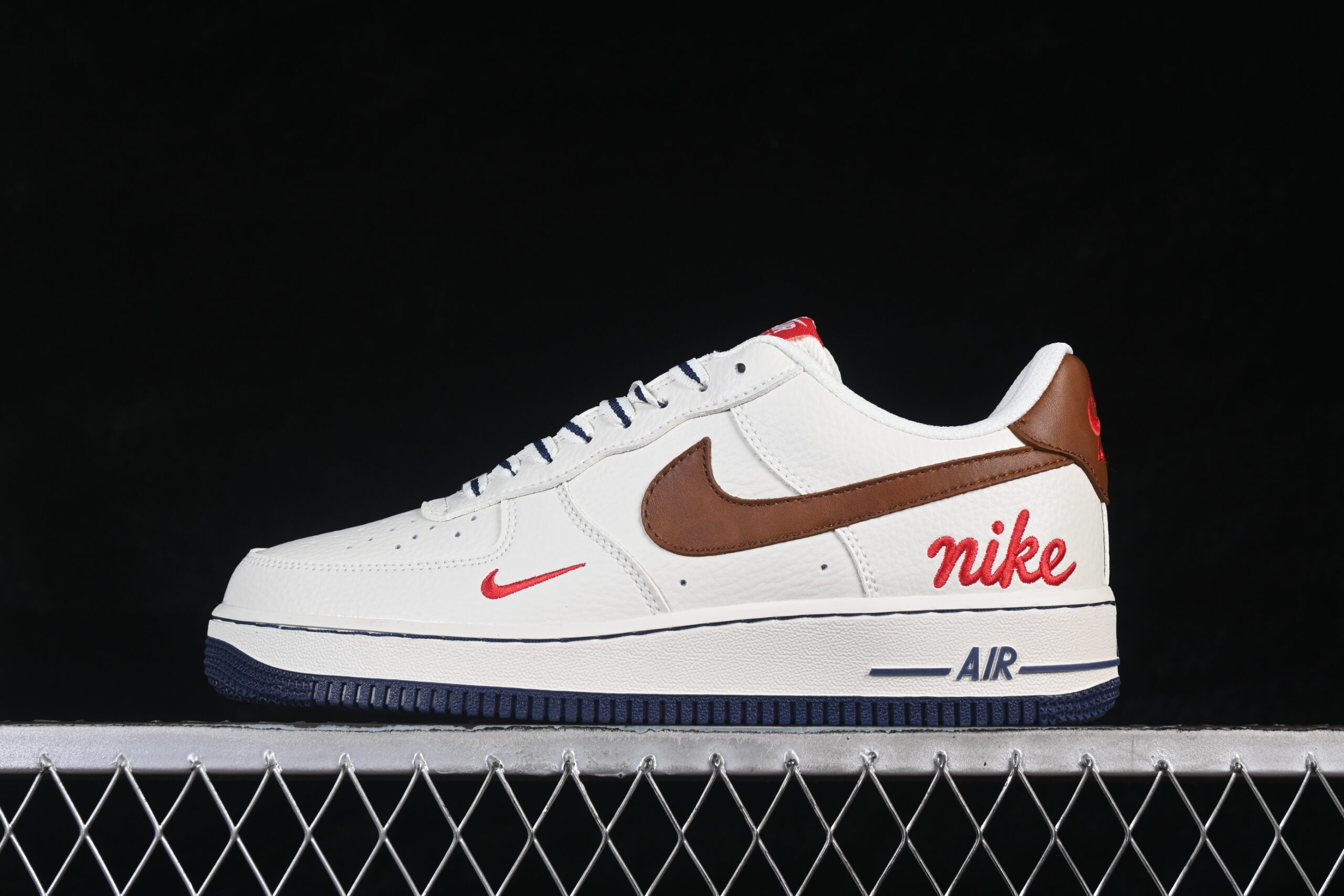 Nike Air Force 1'07 Low White Brown Red Air Force 1 Low Top Casual Skate Shoes NH0601-541