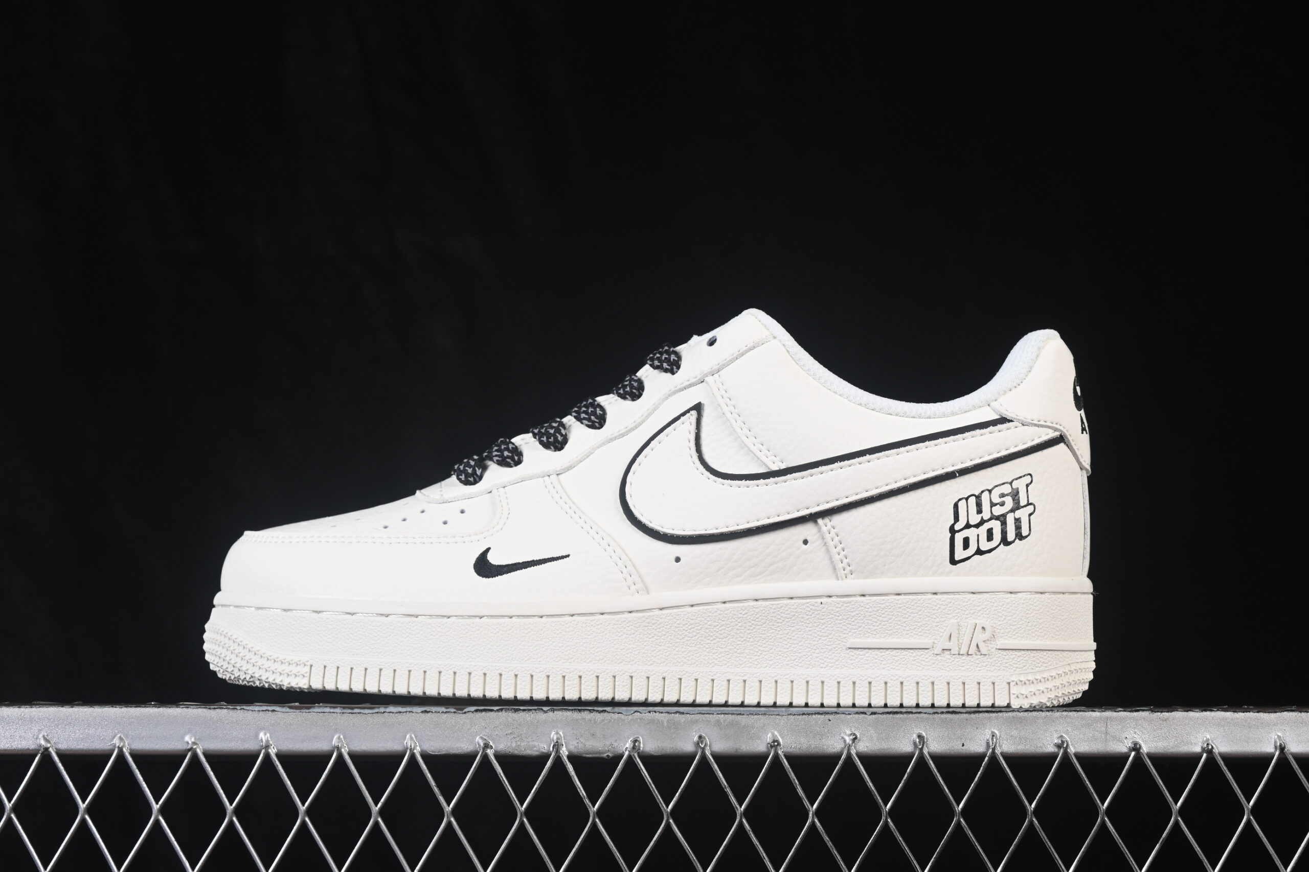 Nike Air Force 1'07 Low White Air Force 1 Low Top Casual Skate Shoes MM5288-072