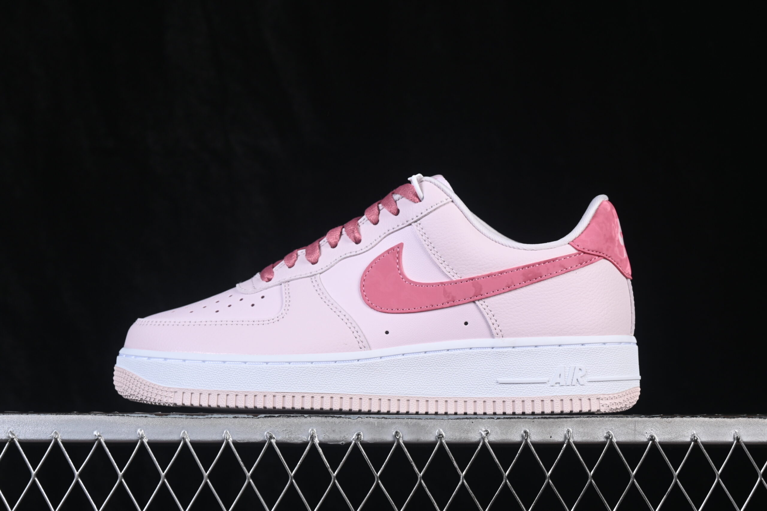 Nike Air Force 1'07 Low Limited Air Force 1 Low Top Casual Skate Shoes IO8755-600