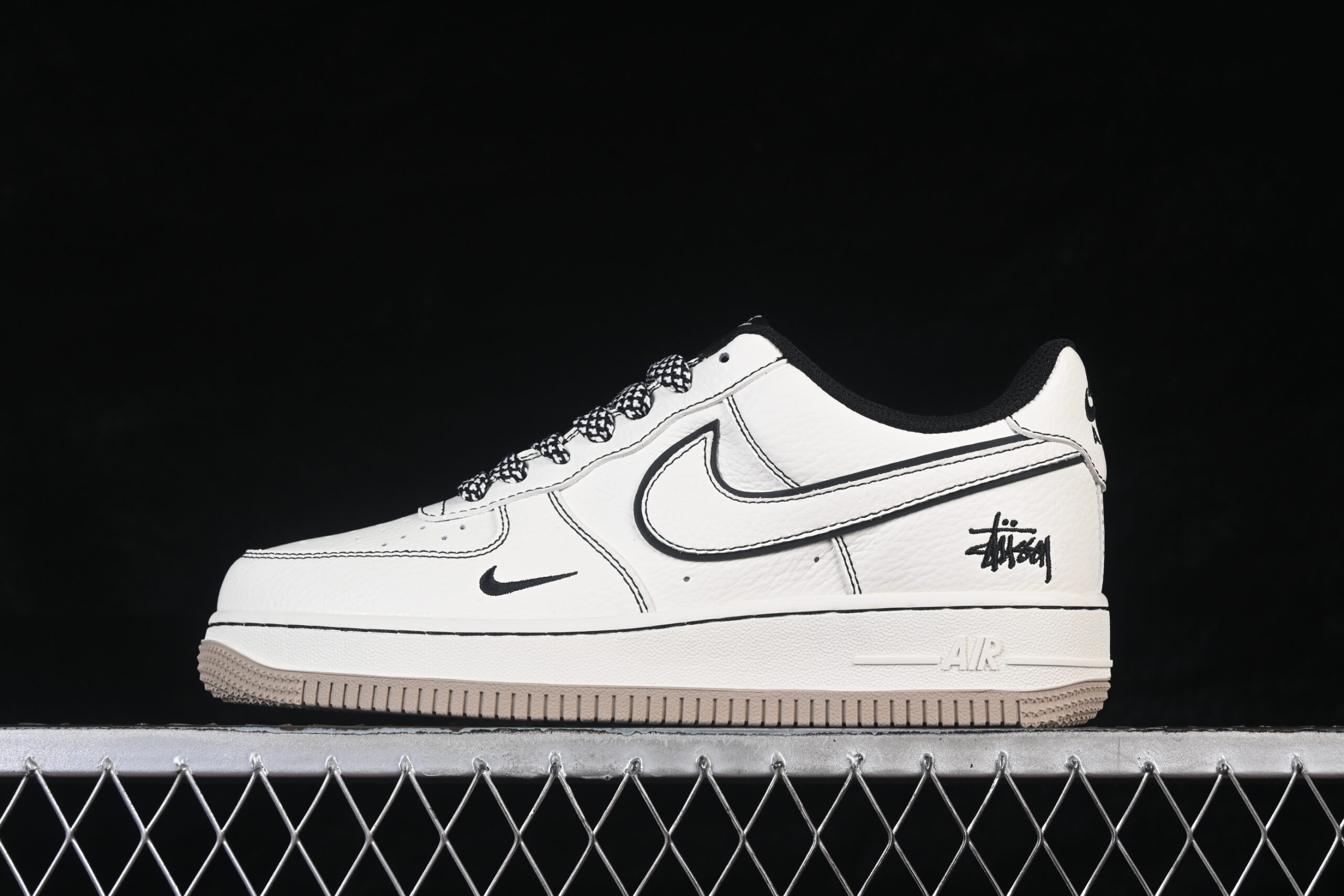 Nike Air Force 1'07 Low Air Force 1 Low Top Casual Skate Shoes Hand Painted MM3399-819