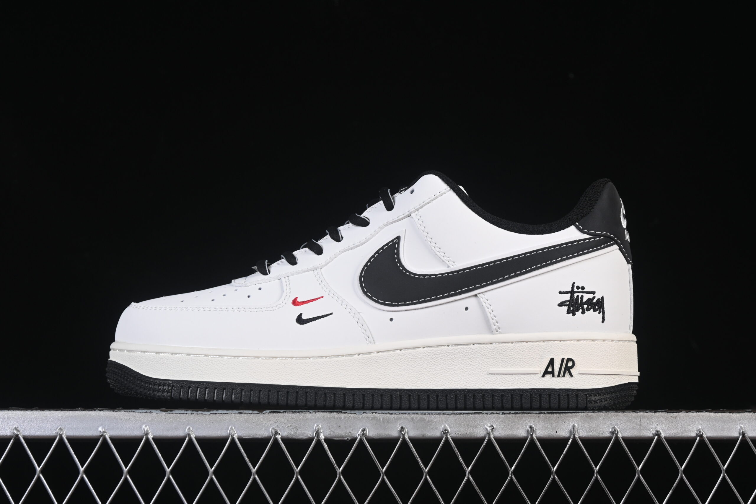 Nike Air Force 1'07 Low Collaboration Cream Black Black Air Force 1 Low Top Casual Skate Shoes CS5288-037
