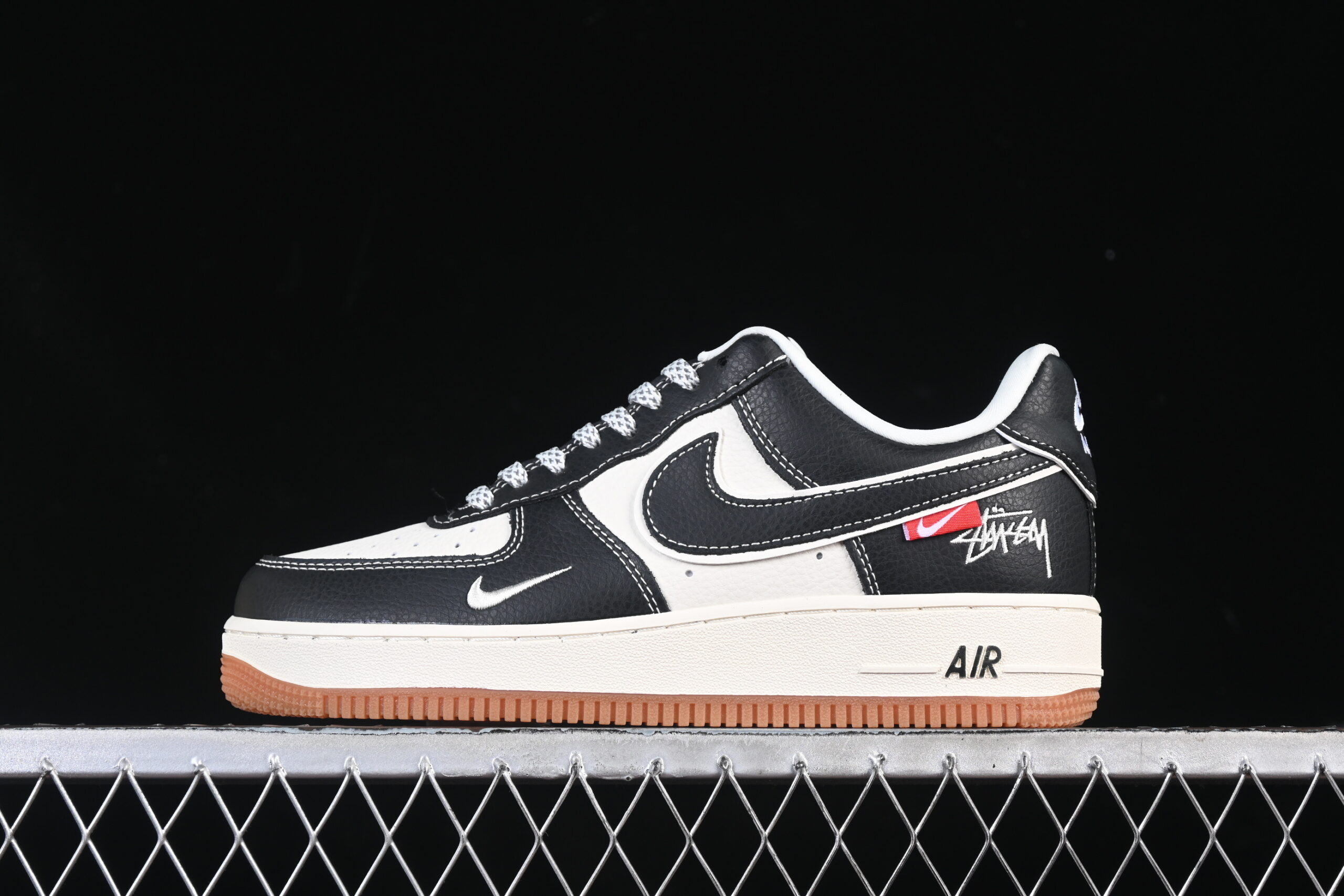 Nike Air Force 1'07 Low Collaboration Cream Black Air Force 1 Low Top Casual Skate Shoes DD1982-323
